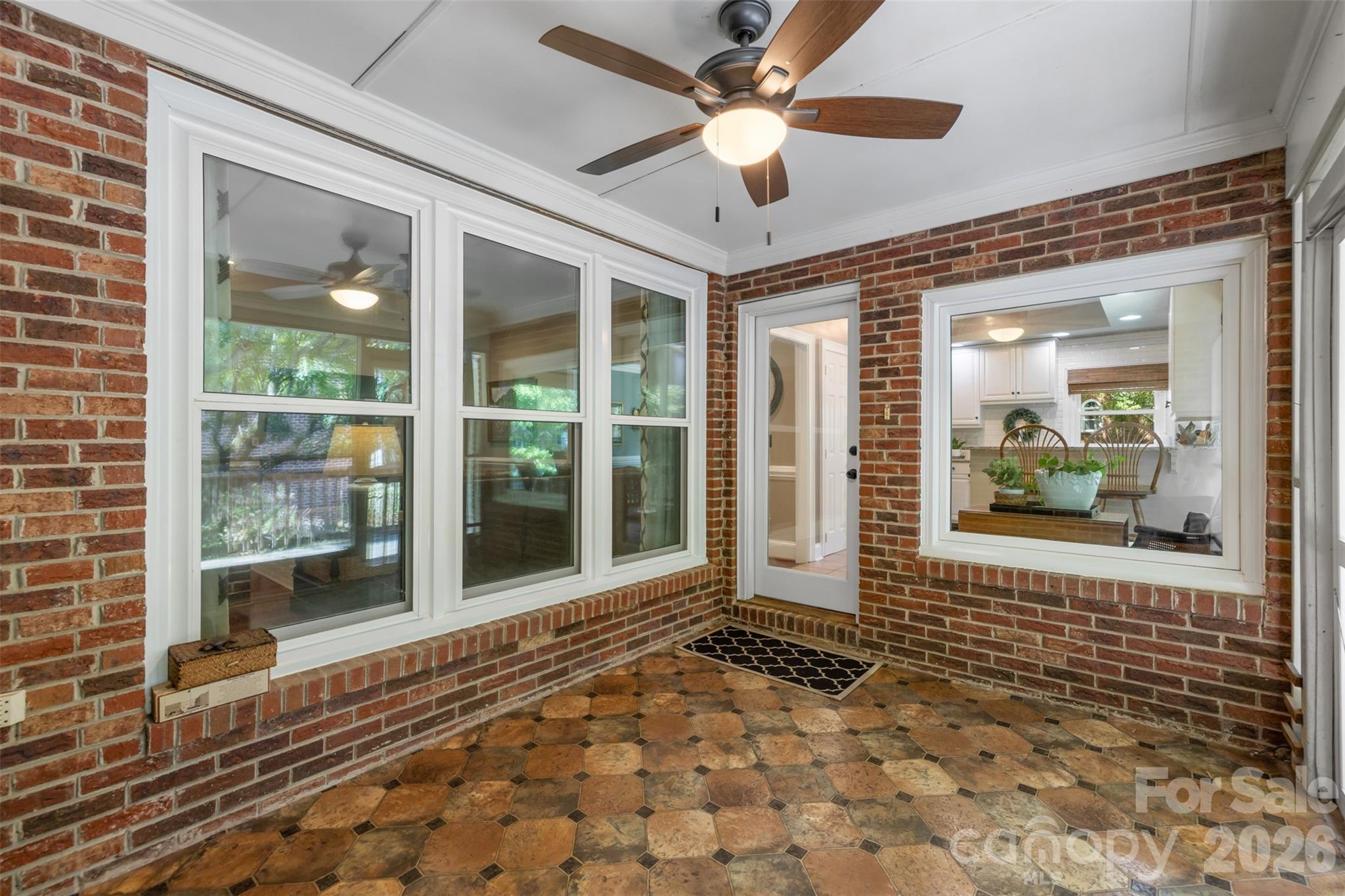 412 Shadydale Court Property Photo 31