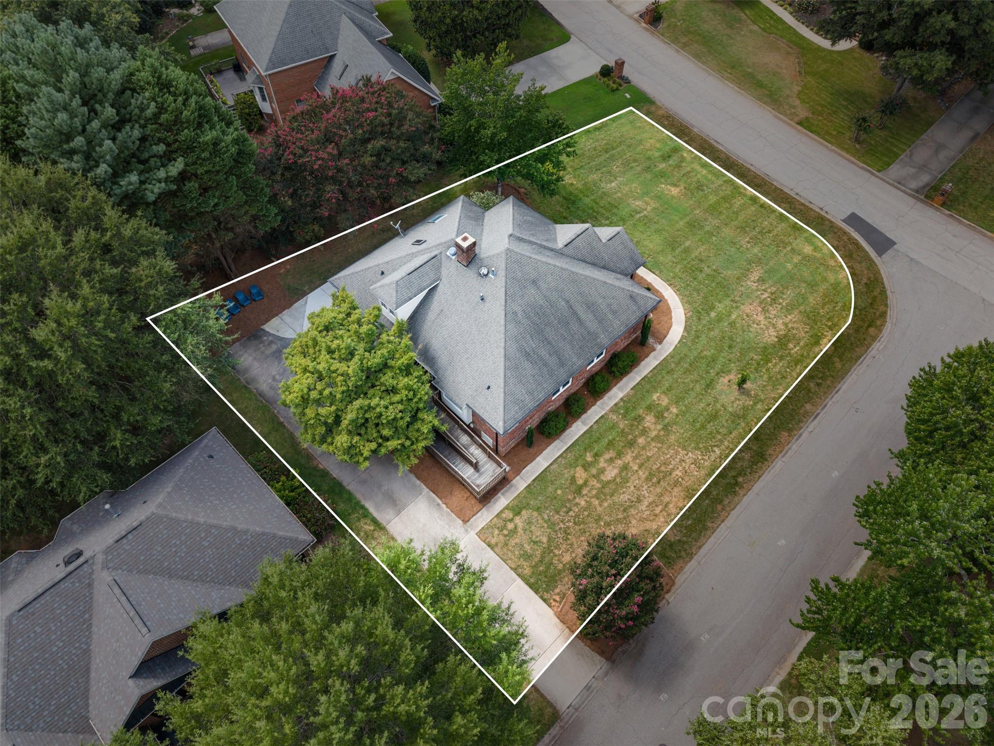 412 Shadydale Court Property Photo 37