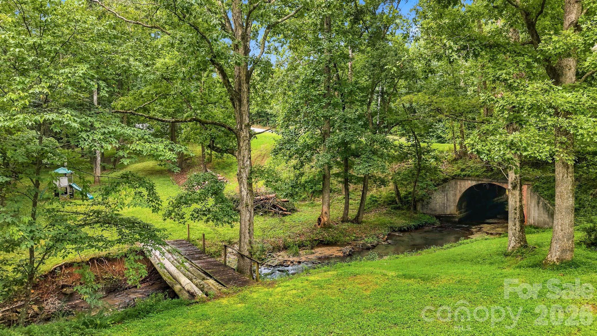 3408 Landis Lane Property Photo 2