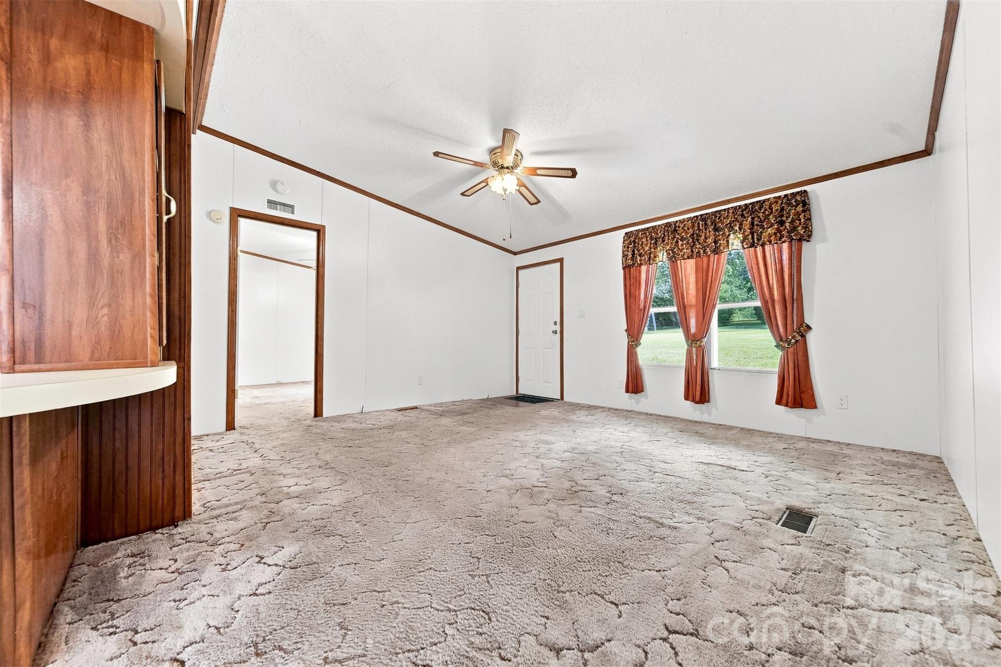 3408 Landis Lane Property Photo 6
