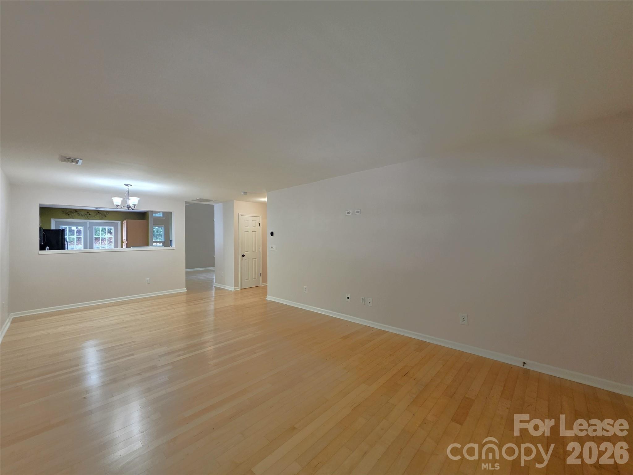 360 Tidmarsh Court Property Photo 3