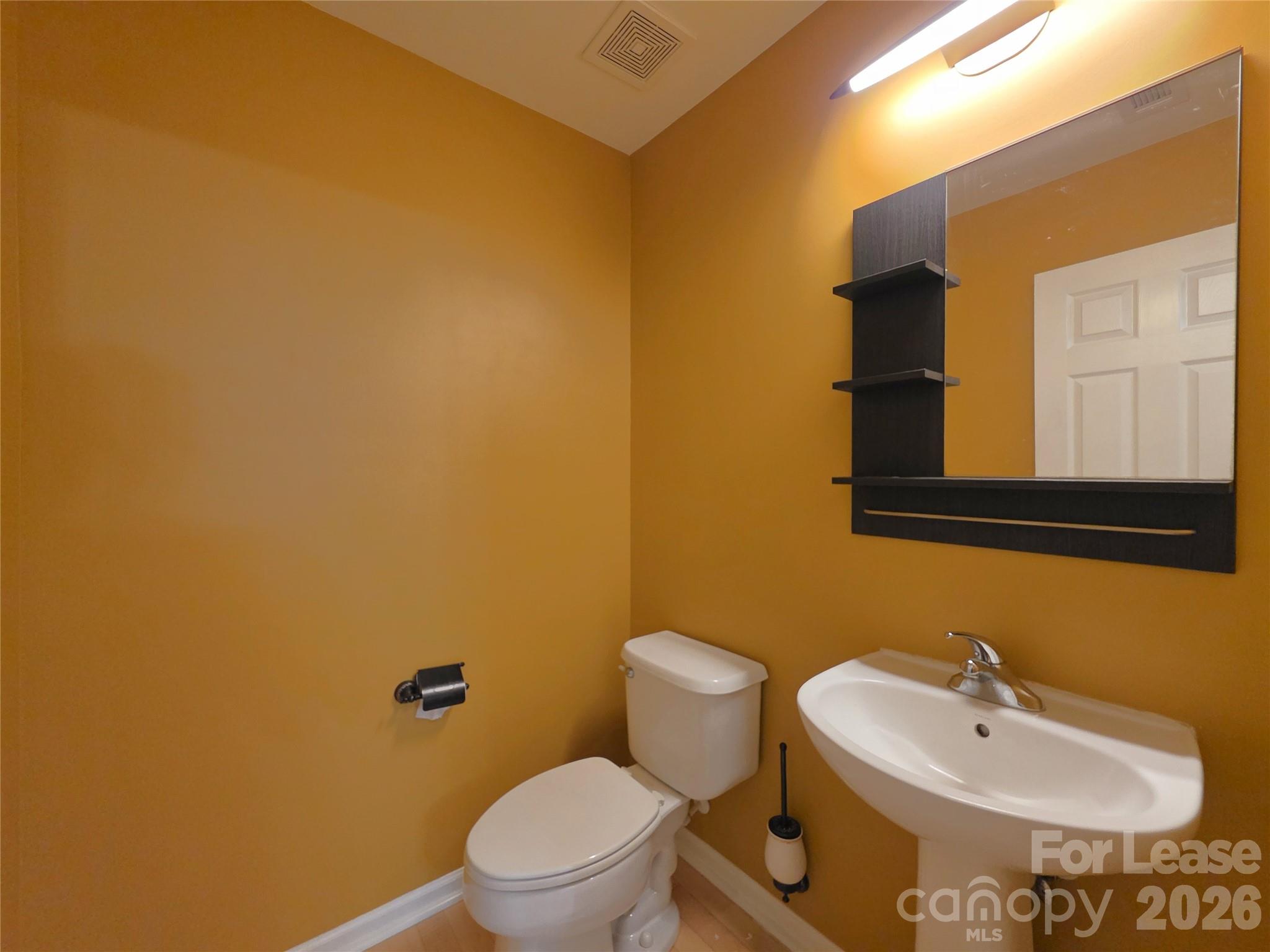360 Tidmarsh Court Property Photo 10
