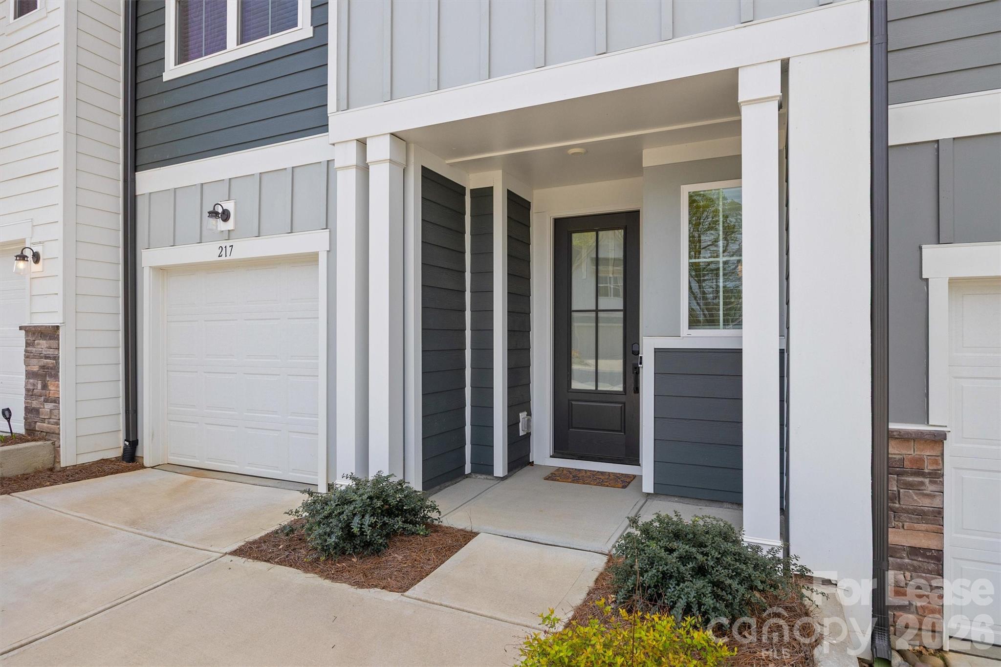 217 Brooks Springs Drive Property Photo 2