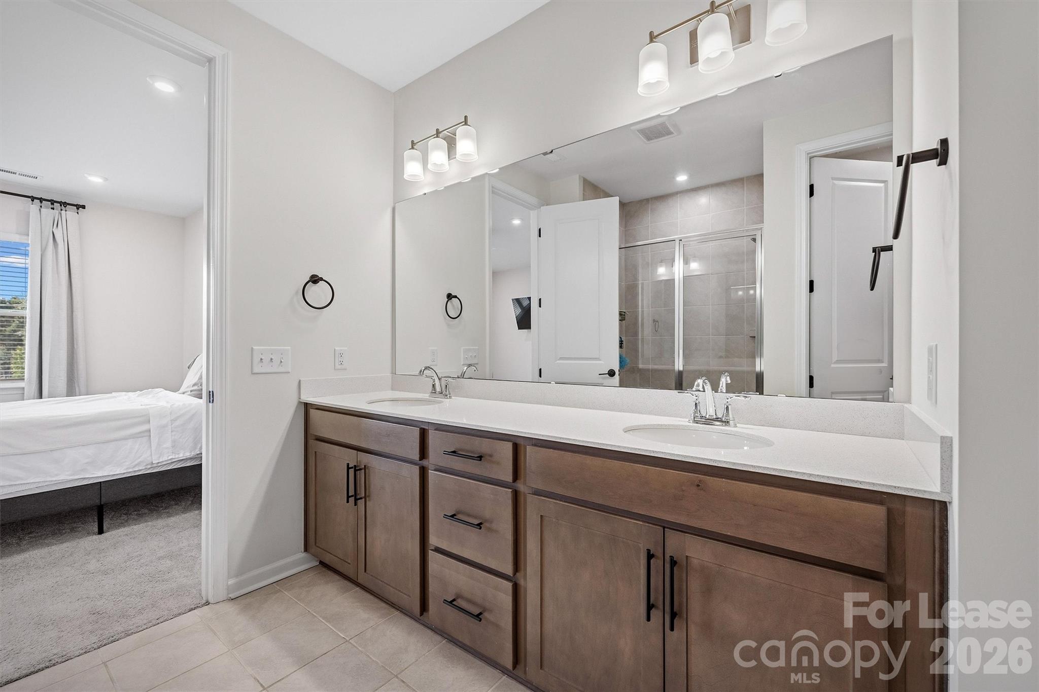 217 Brooks Springs Drive Property Photo 24