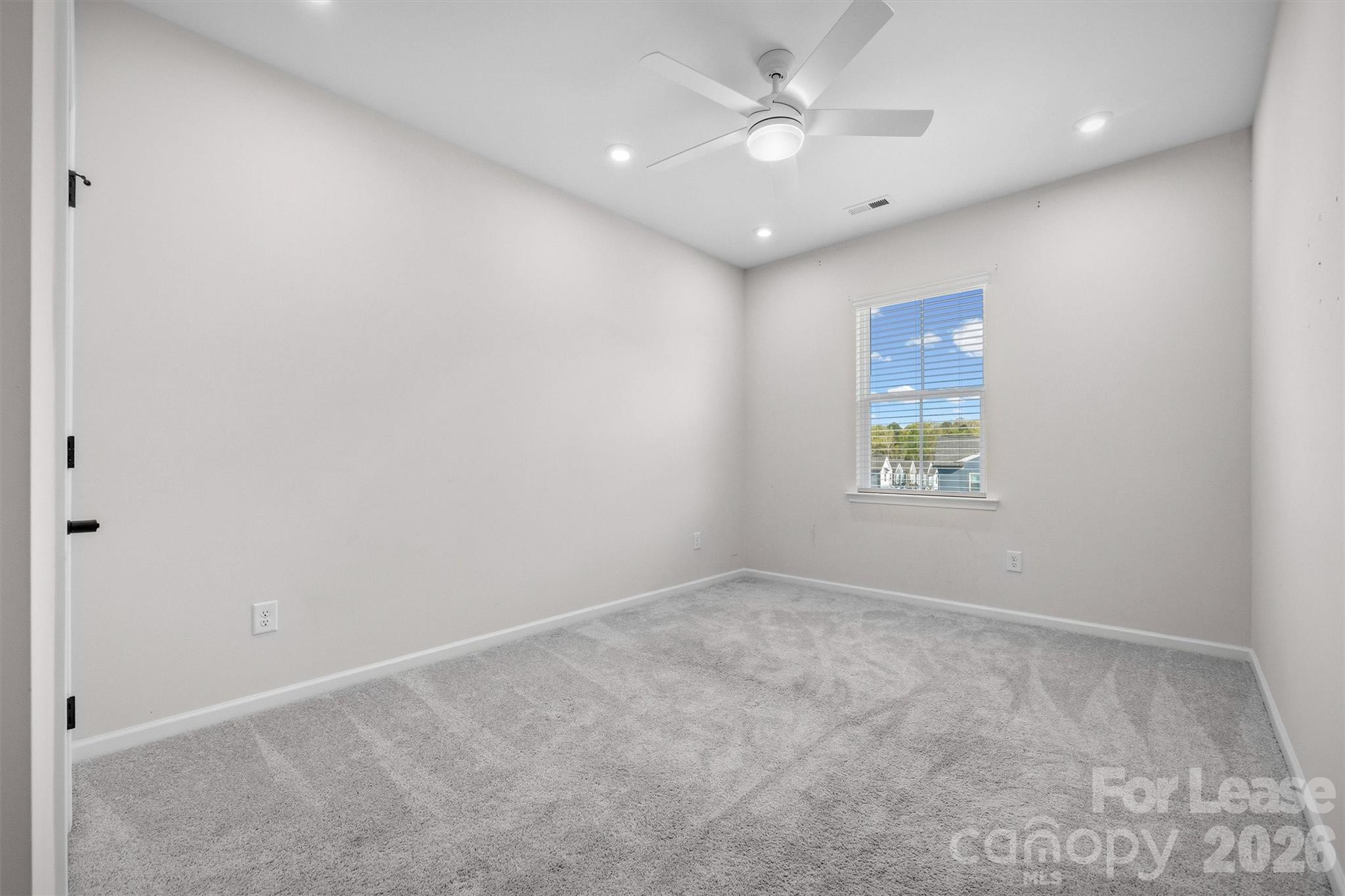 217 Brooks Springs Drive Property Photo 29