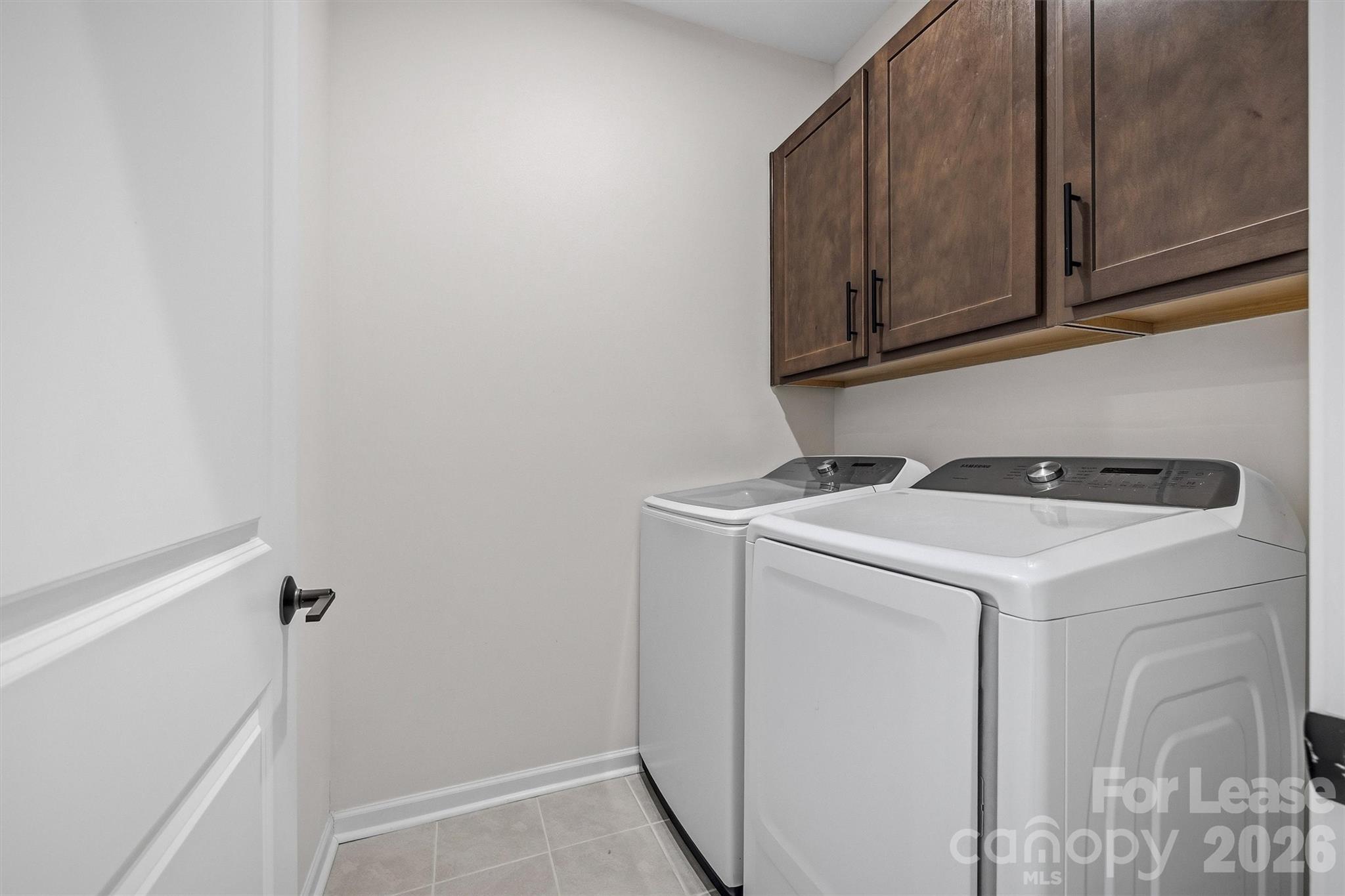 217 Brooks Springs Drive Property Photo 36