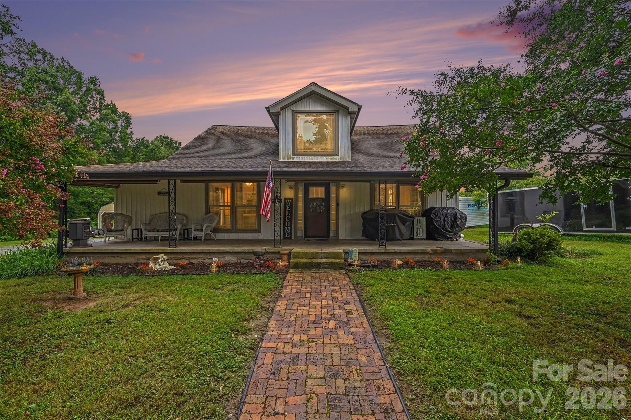 106 Guffey Road Property Photo 1