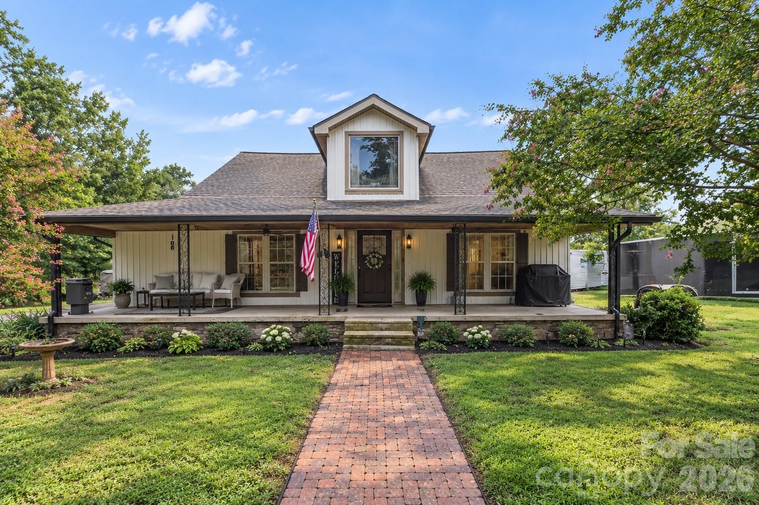 106 Guffey Road Property Photo 1