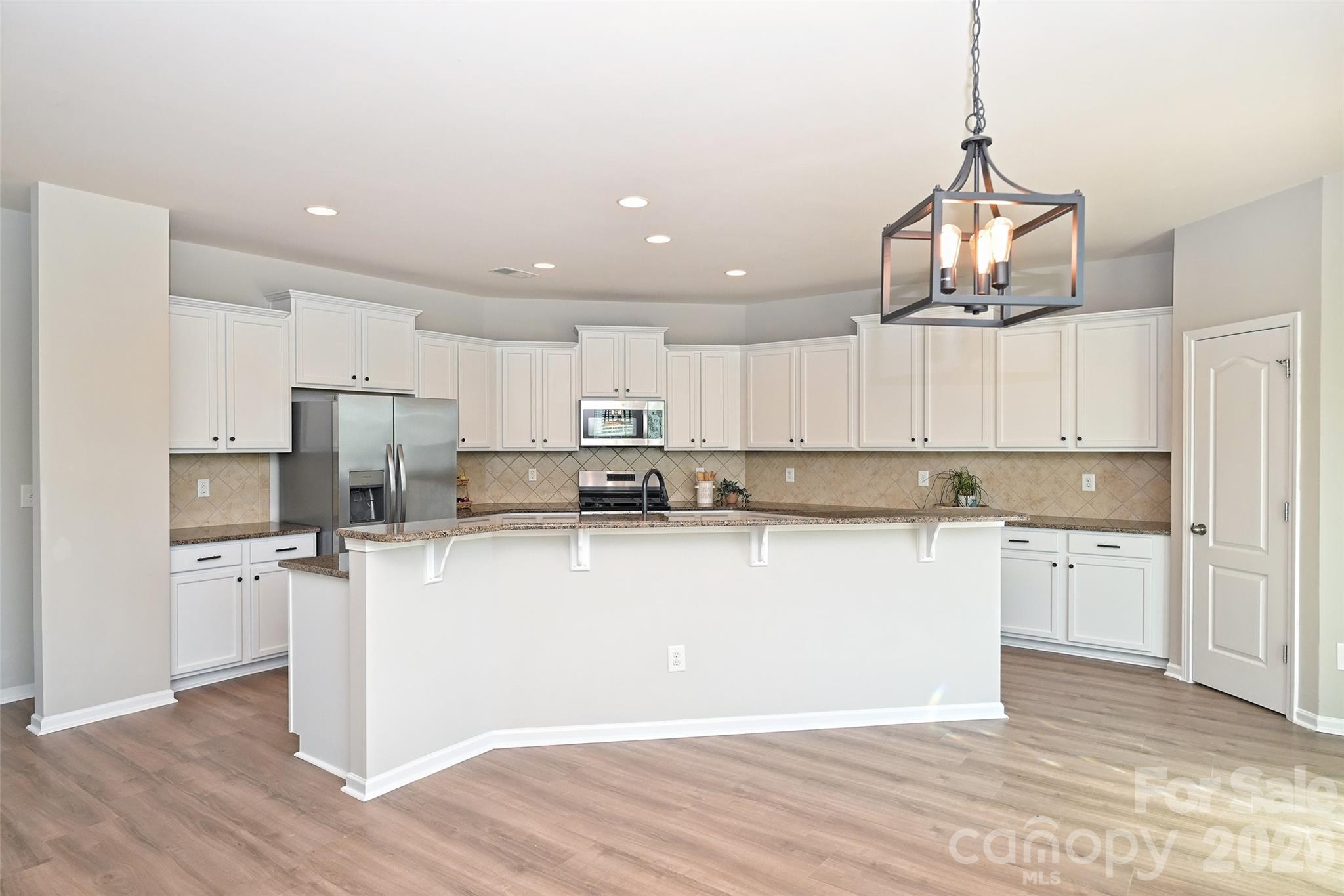 6211 Kilchurn Drive Property Photo 4