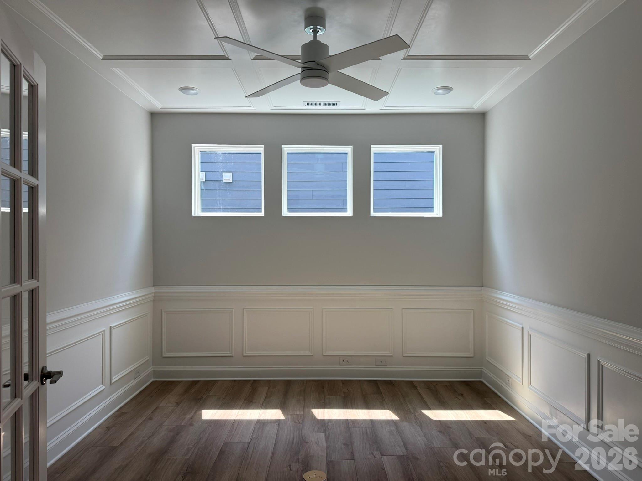 4463 Blue Mound Court Property Photo 6
