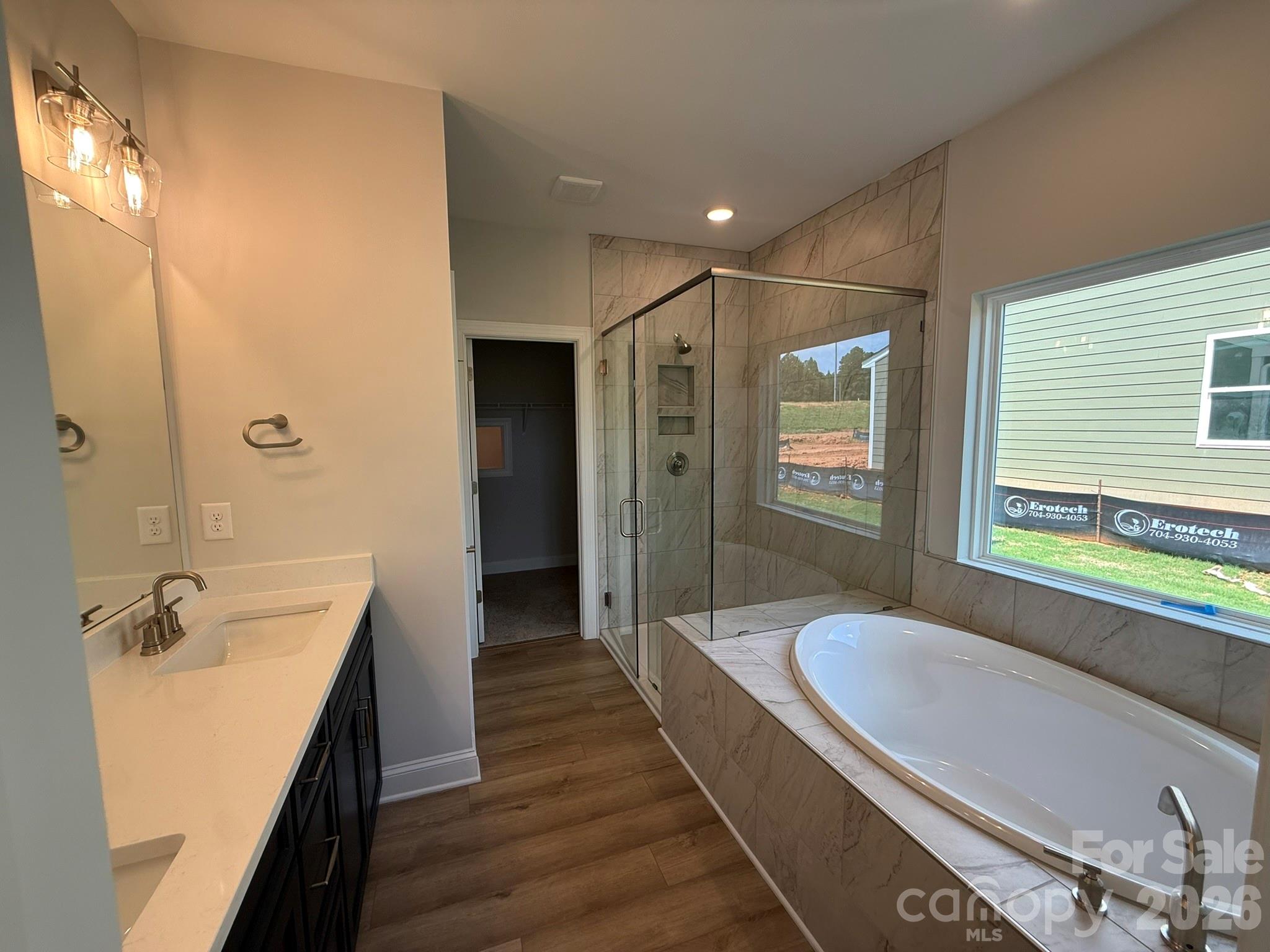 4463 Blue Mound Court Property Photo 9