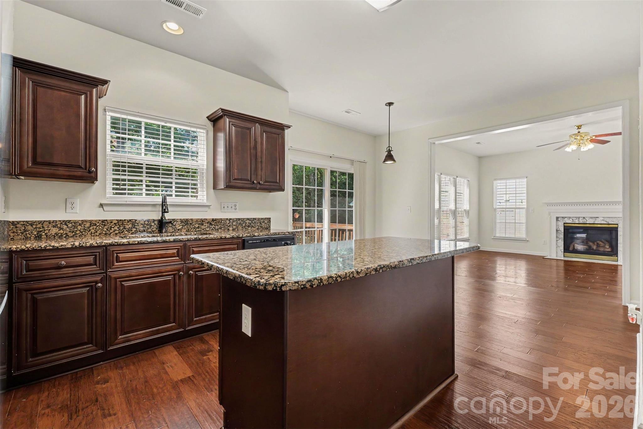 11938 Harmon Lane Property Photo 7
