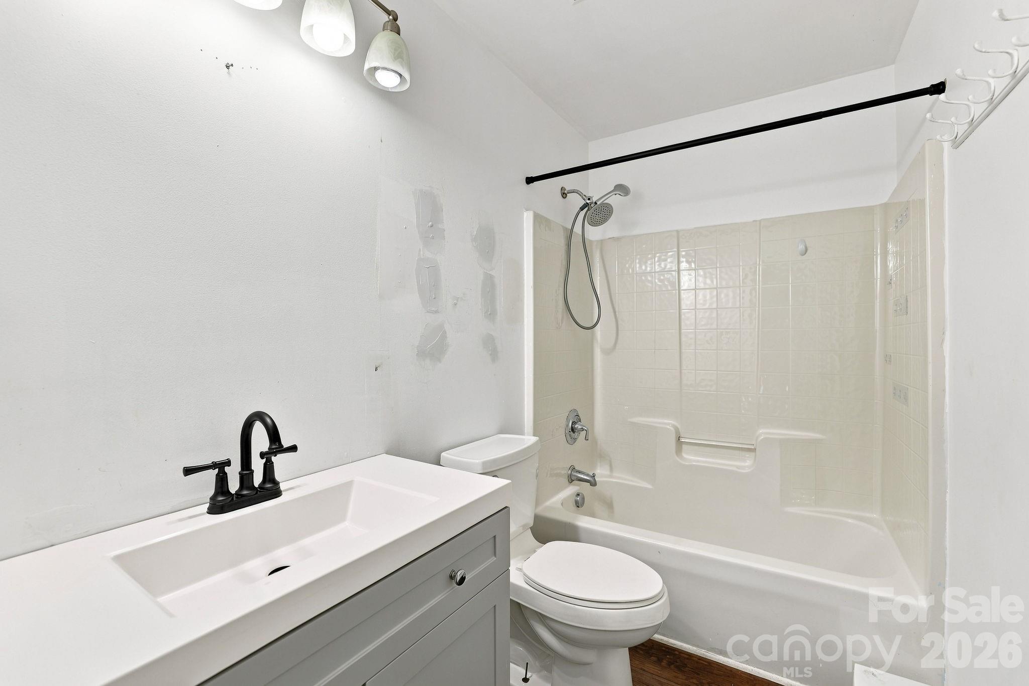 1000 Barbee Farm Drive Property Photo 20