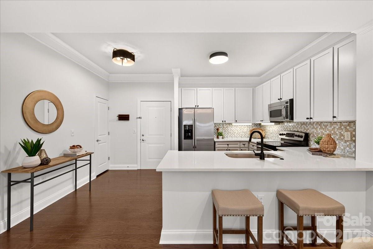 721 Governor Morrison Street 526 Property Photo 1