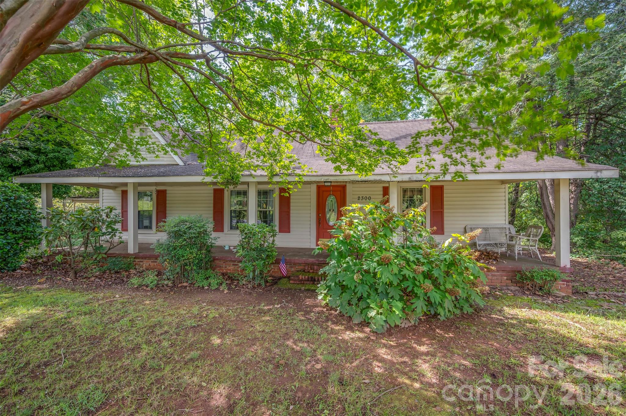 2300 Whitesides Road Property Photo 2