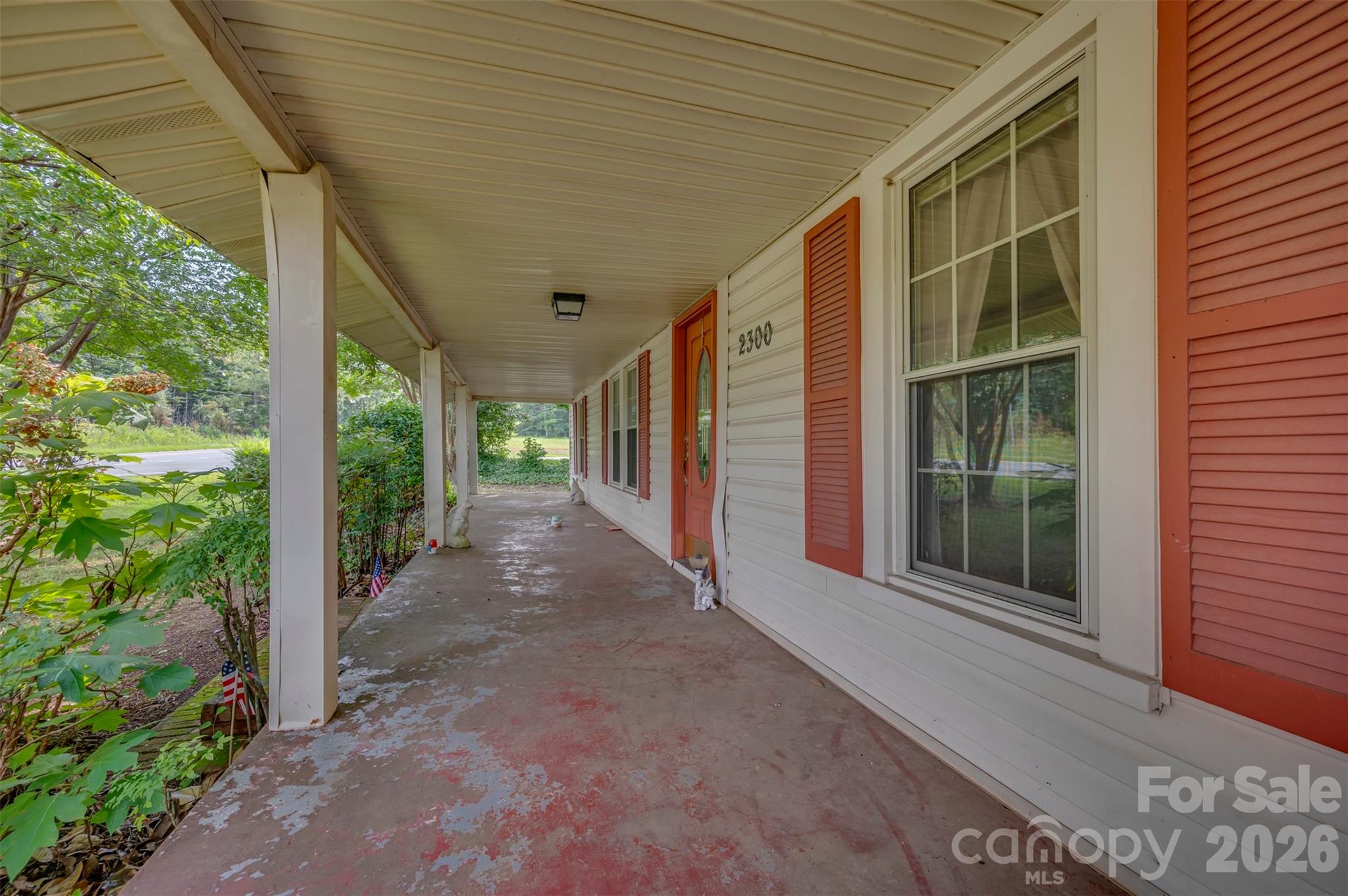 2300 Whitesides Road Property Photo 5