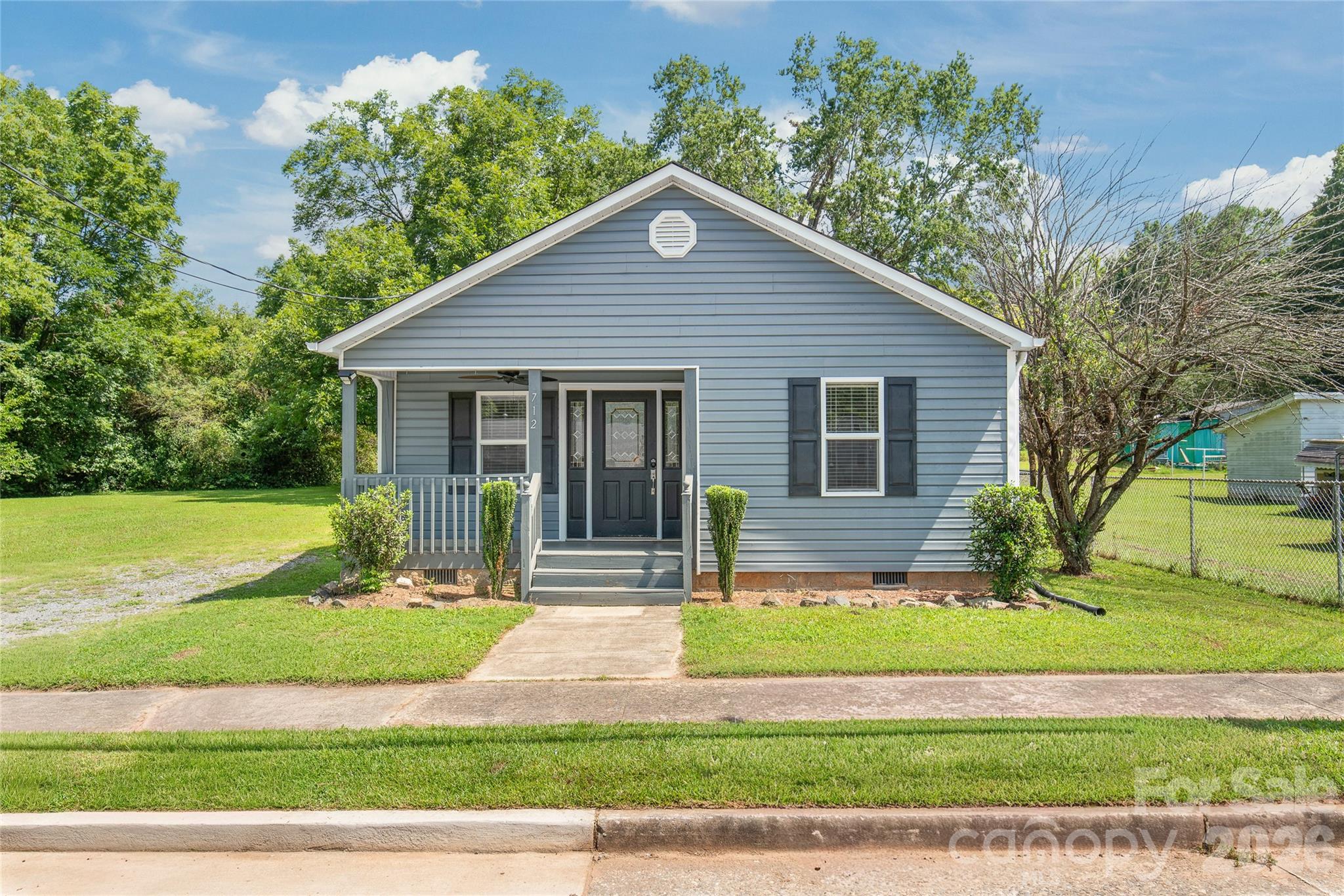 712 Cauthen Street Property Photo 1