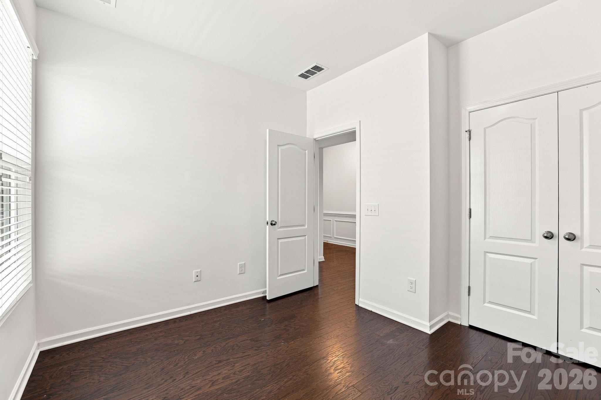 4247 Merrivale Drive Property Photo 8