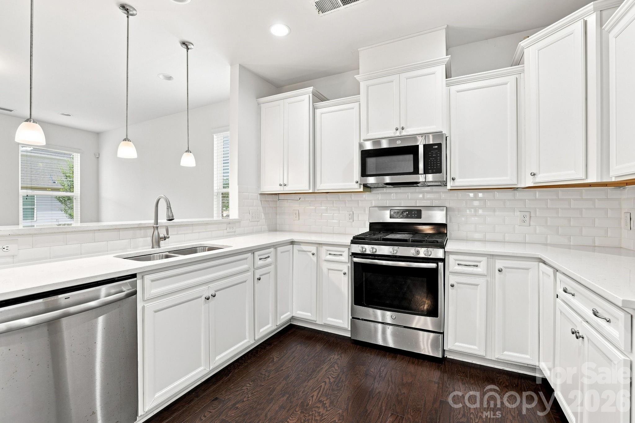 4247 Merrivale Drive Property Photo 13