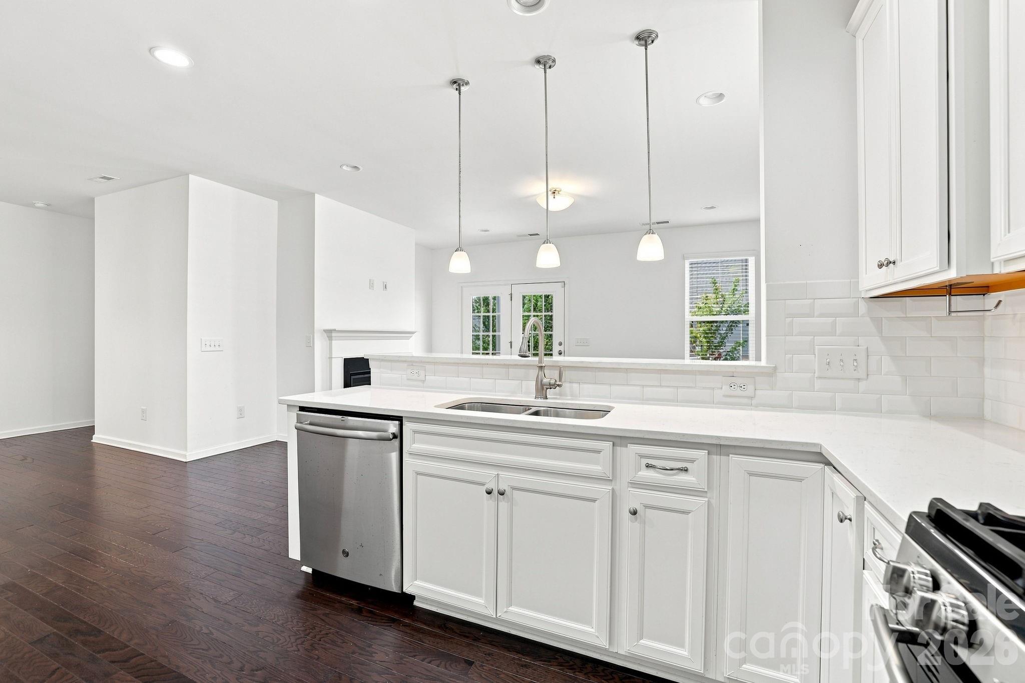 4247 Merrivale Drive Property Photo 14
