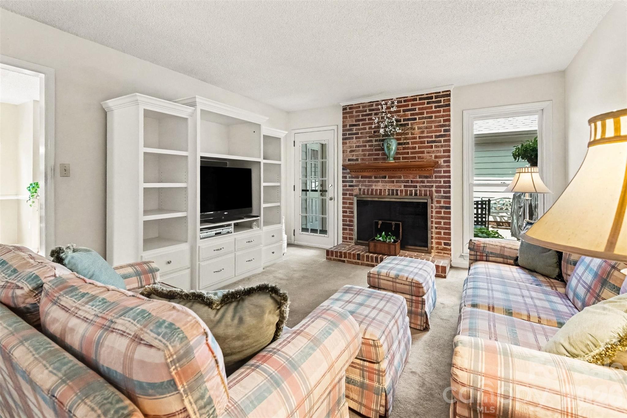 8741 Fieldgate Drive Property Photo 3