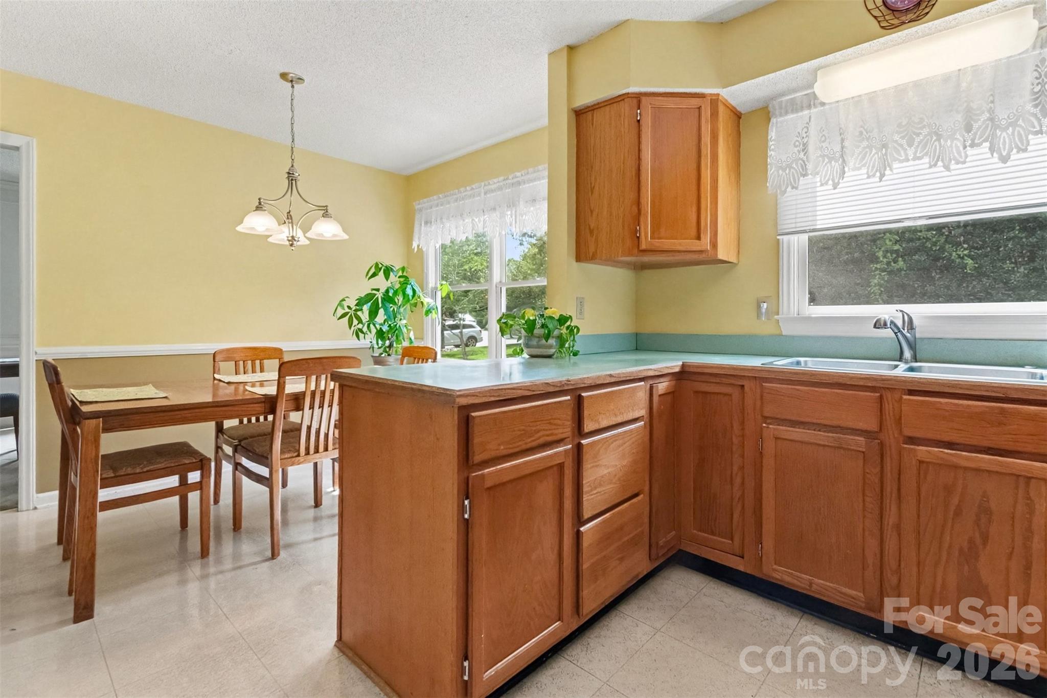 8741 Fieldgate Drive Property Photo 13