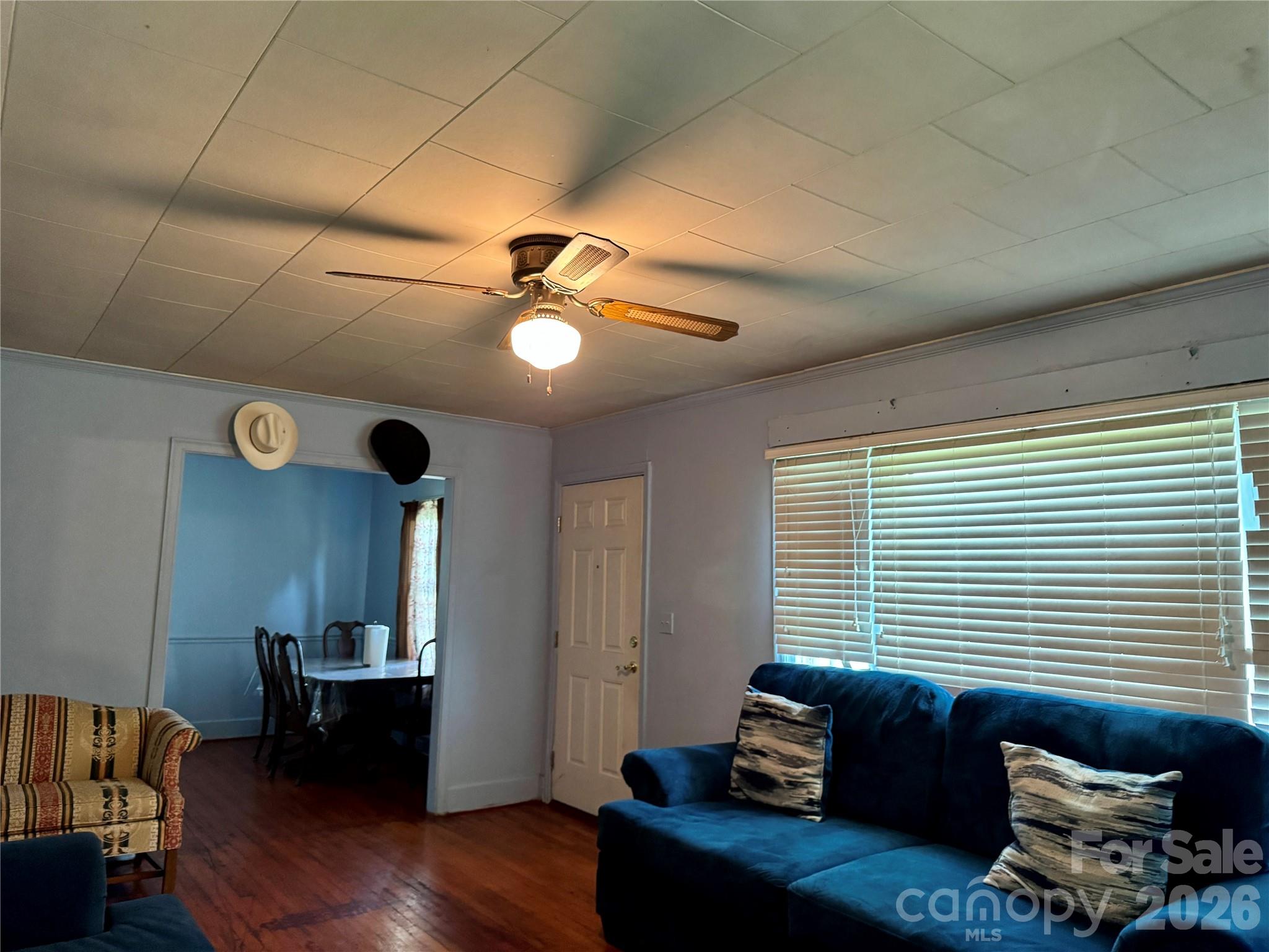 430 Russell Road Property Photo 6