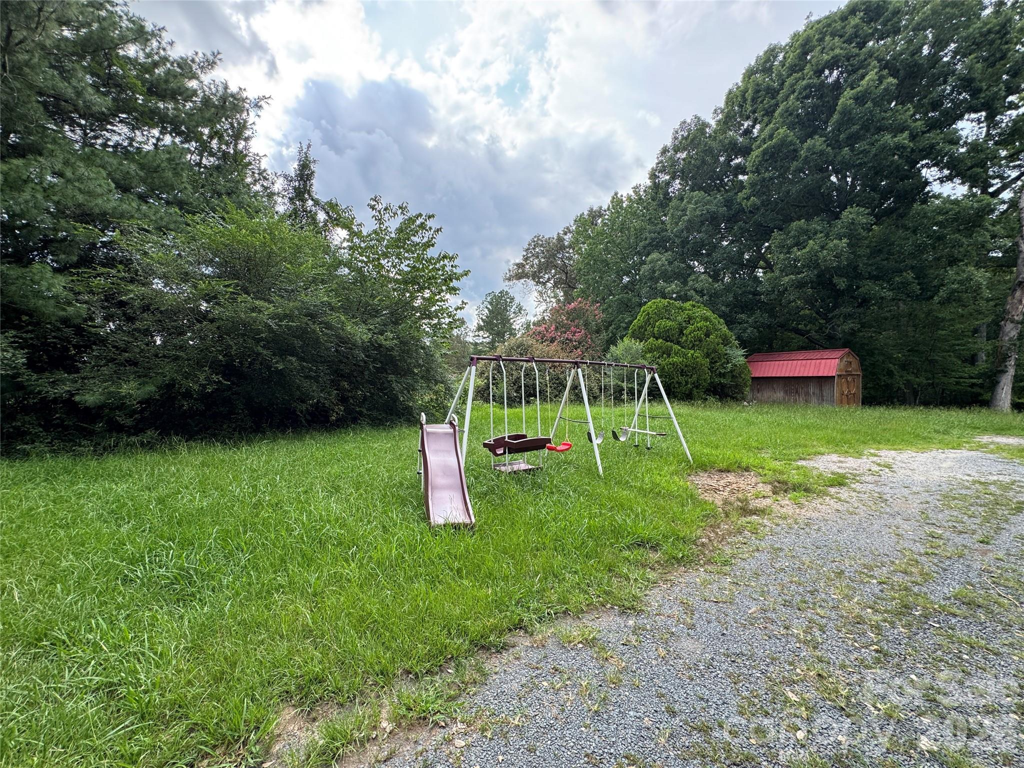 430 Russell Road Property Photo 23