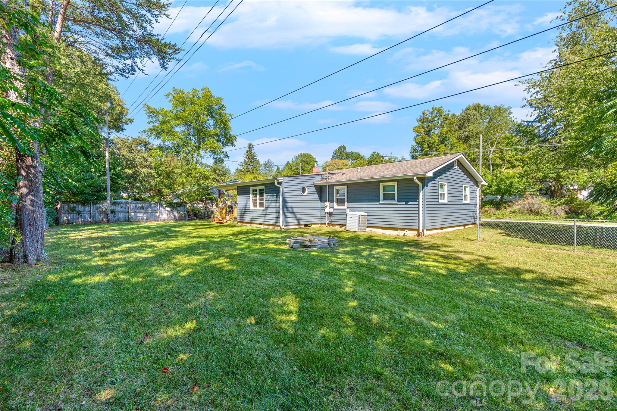 1025 Old Us 70 Highway Property Photo 6