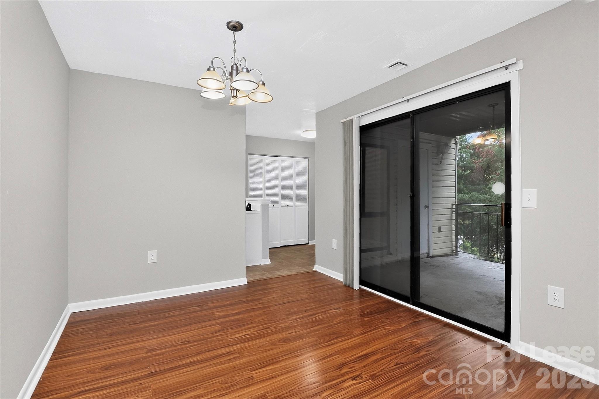 4804 Spring Lake Drive C Property Photo 4