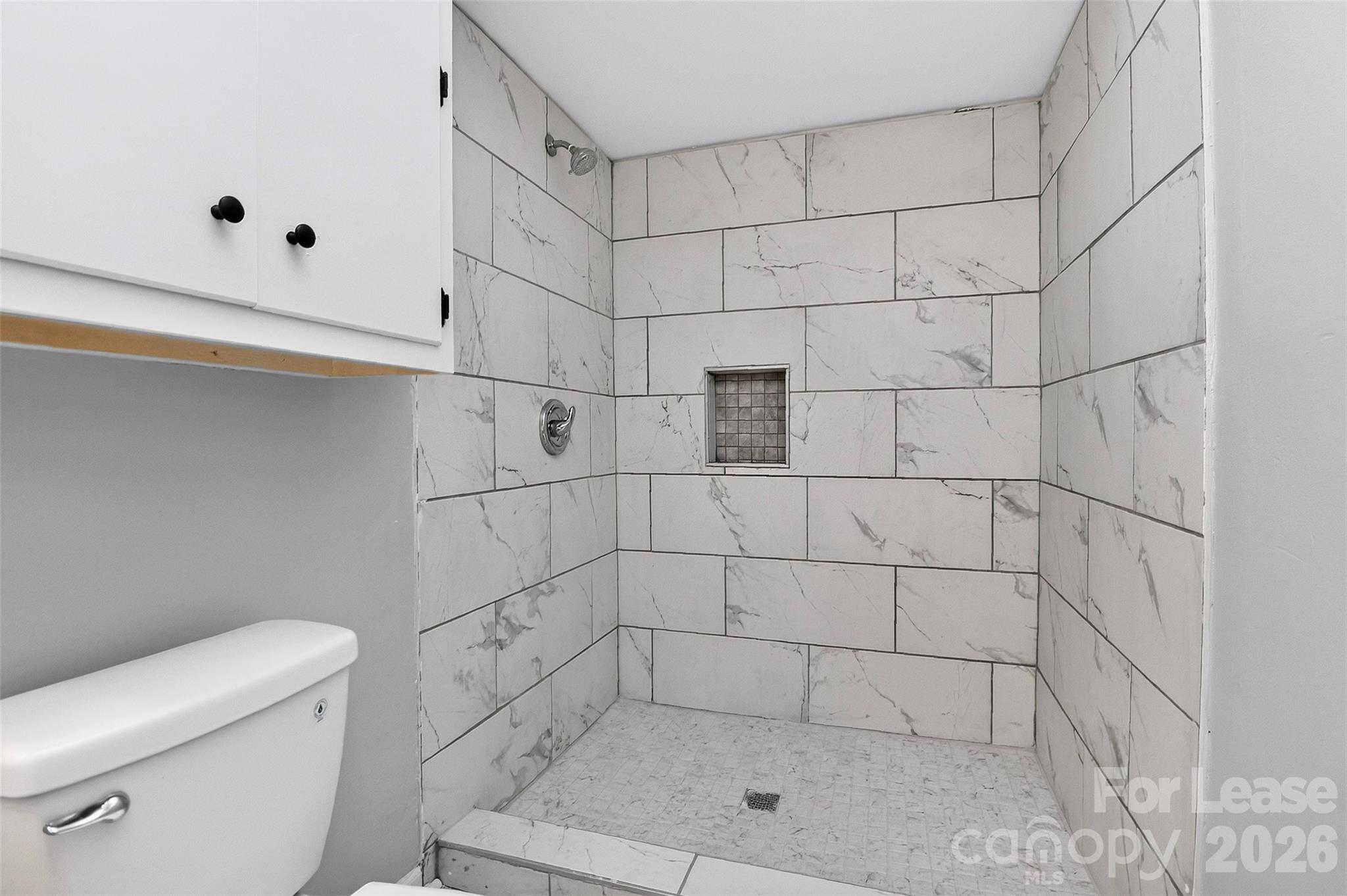 4804 Spring Lake Drive C Property Photo 17