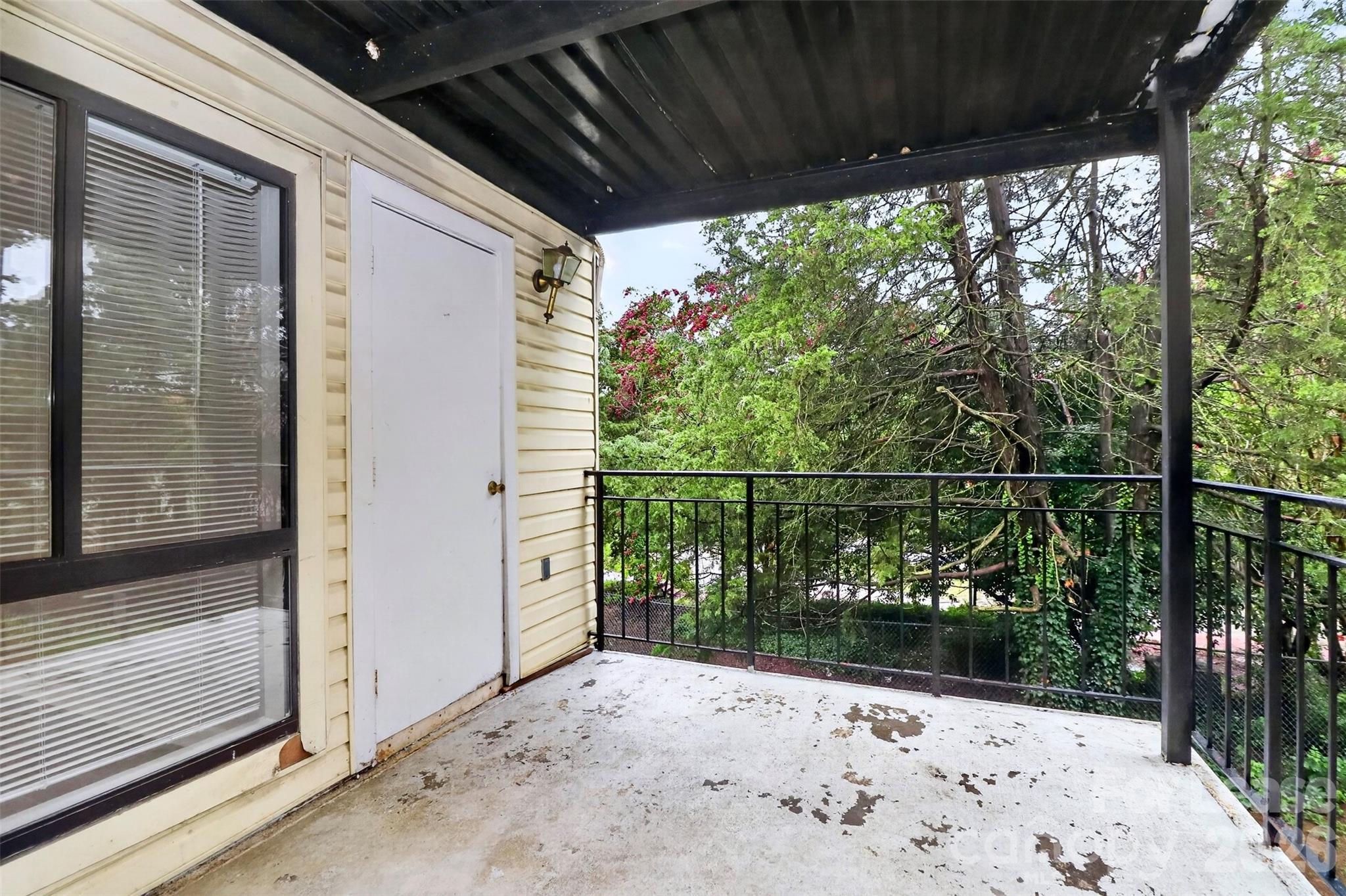 4804 Spring Lake Drive C Property Photo 18
