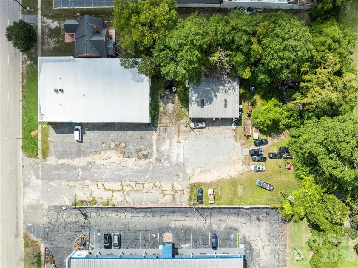 319 2nd Street Property Photo 18