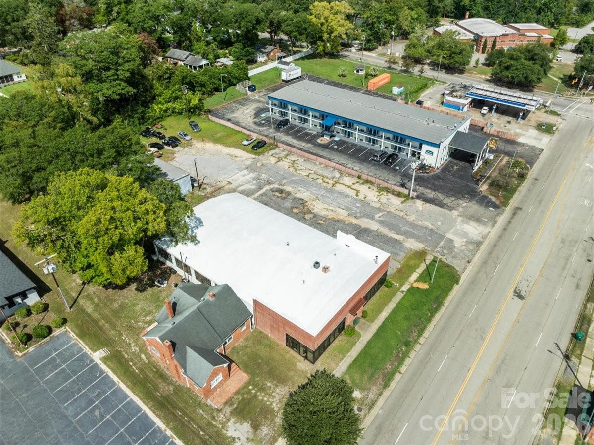 319 2nd Street Property Photo 19