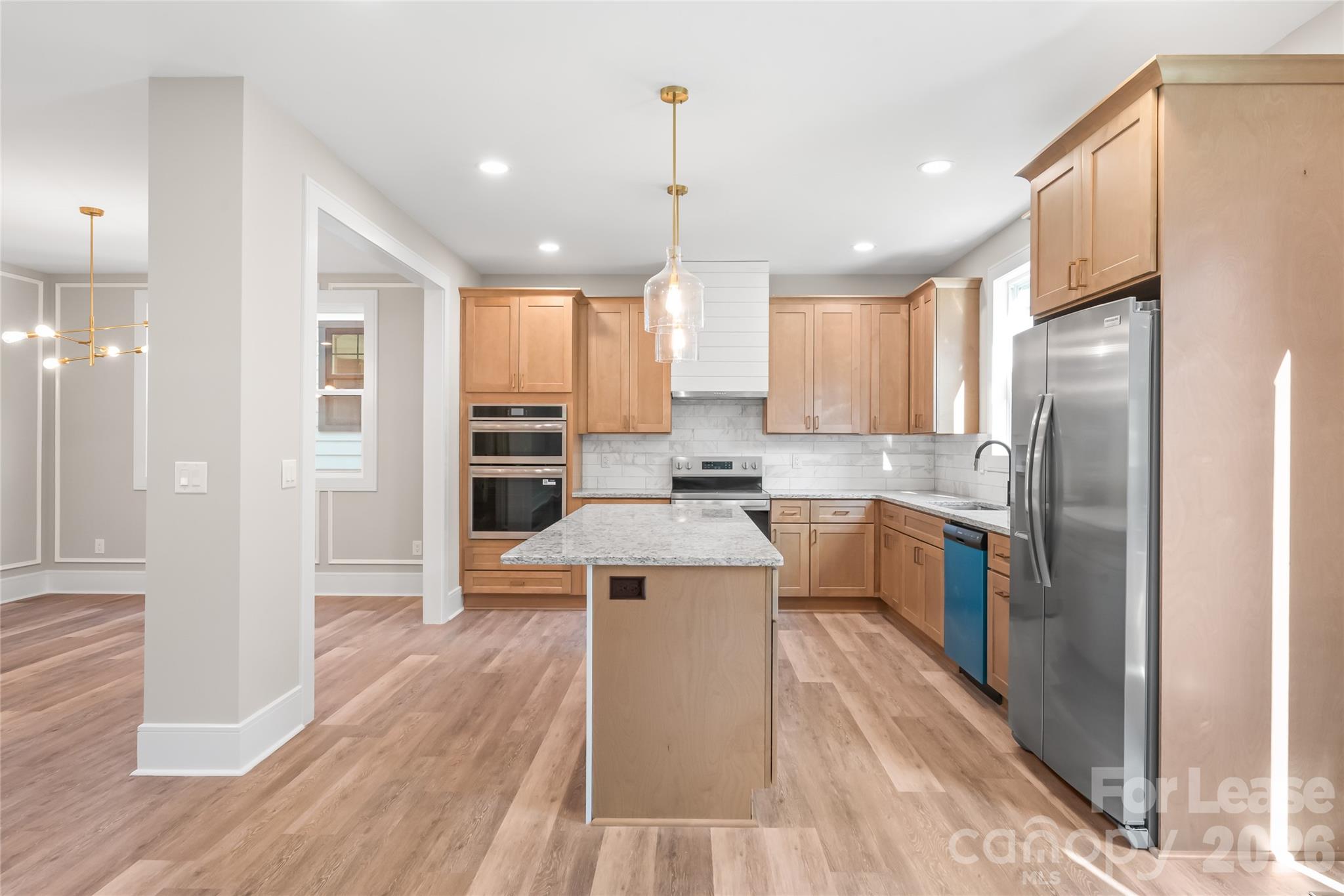 3905 Plainview Road Property Photo 15