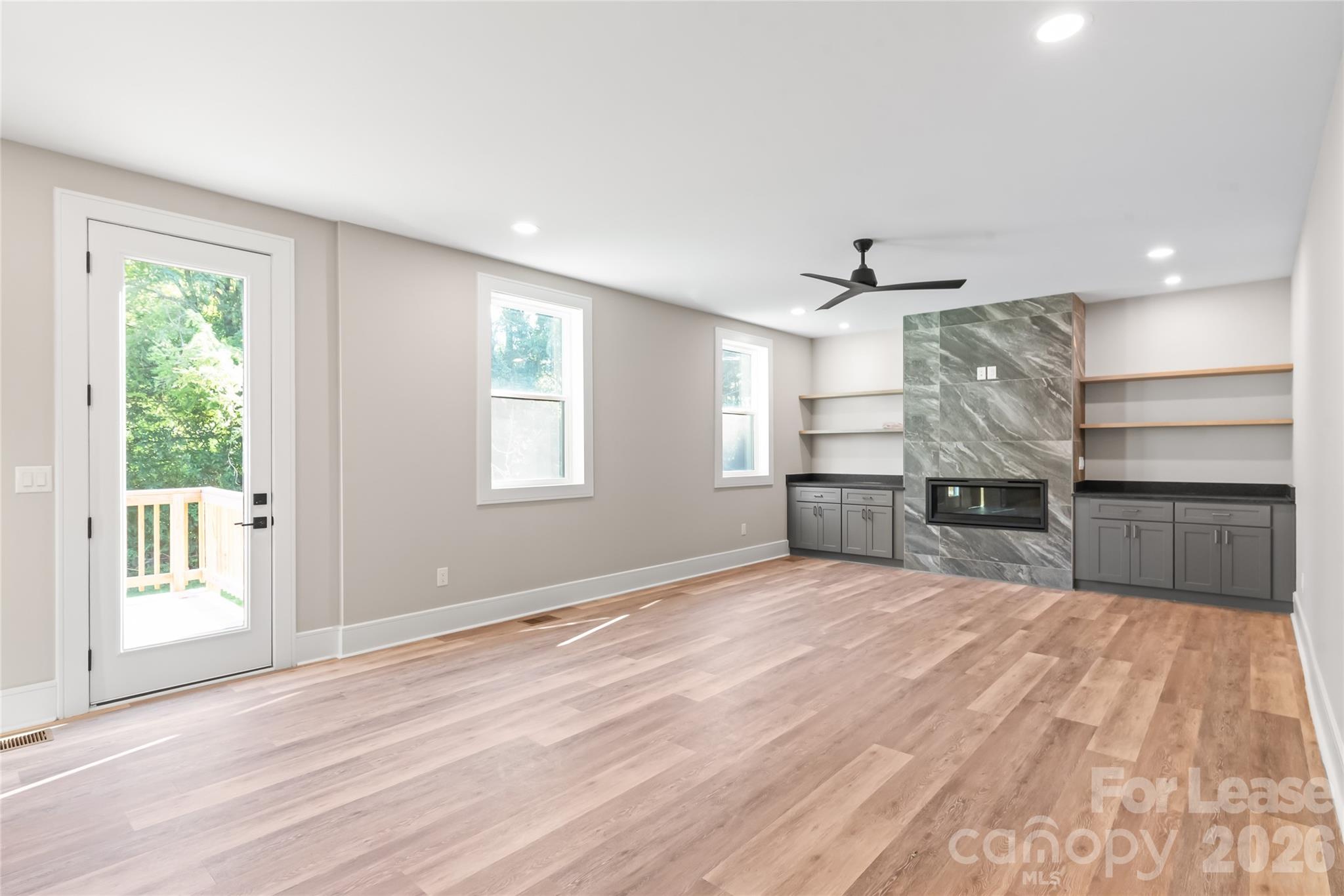 3905 Plainview Road Property Photo 16