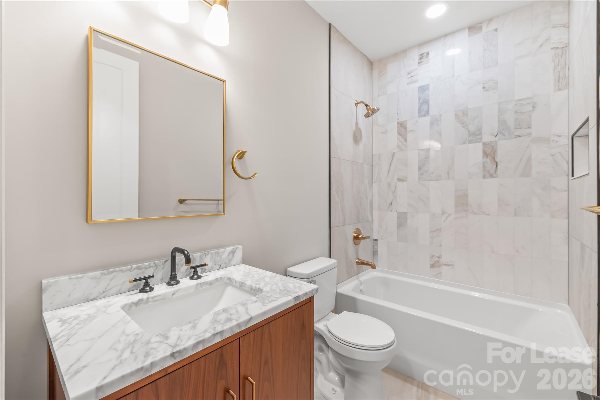 3905 Plainview Road Property Photo 19
