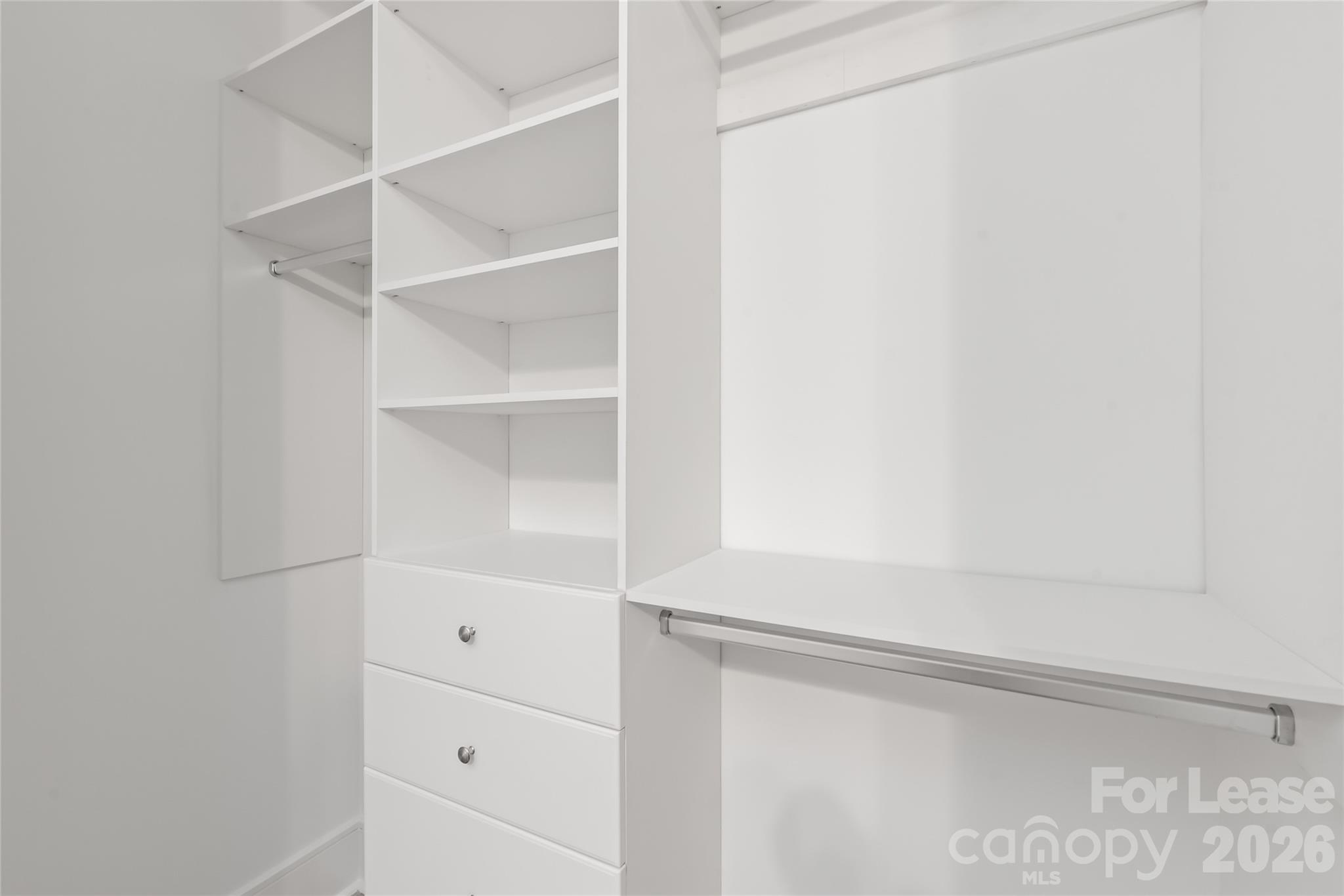 3905 Plainview Road Property Photo 23