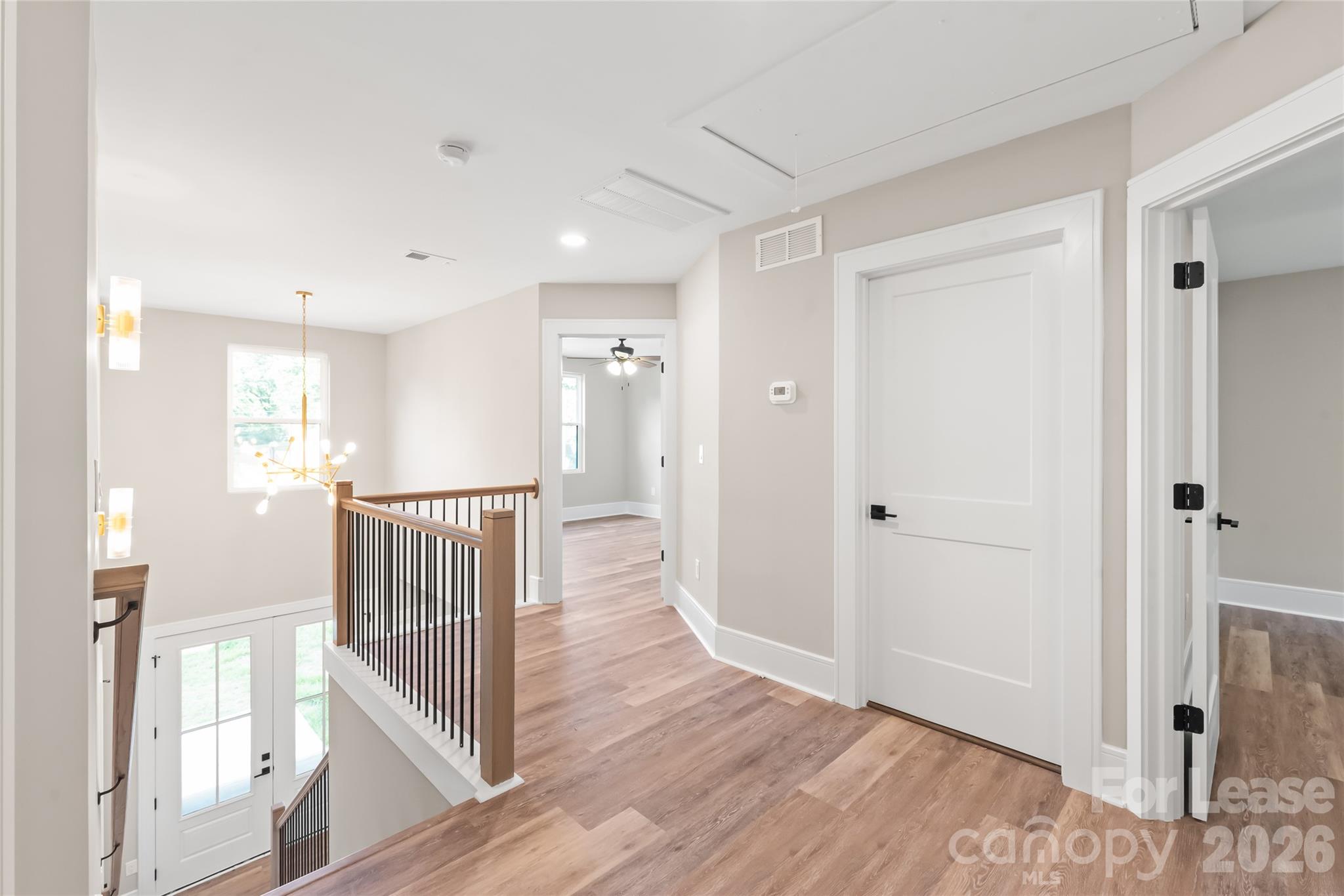3905 Plainview Road Property Photo 25