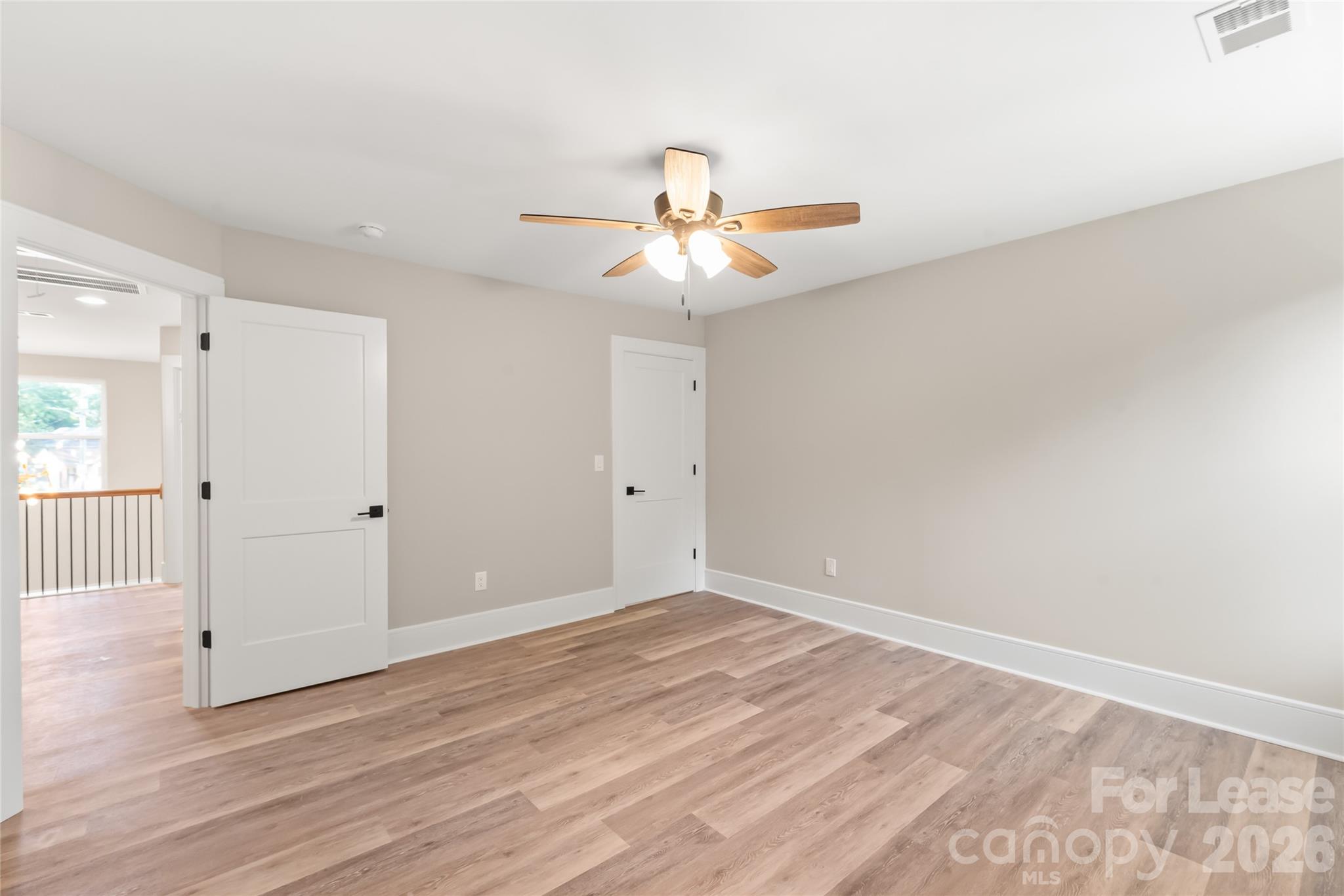 3905 Plainview Road Property Photo 38