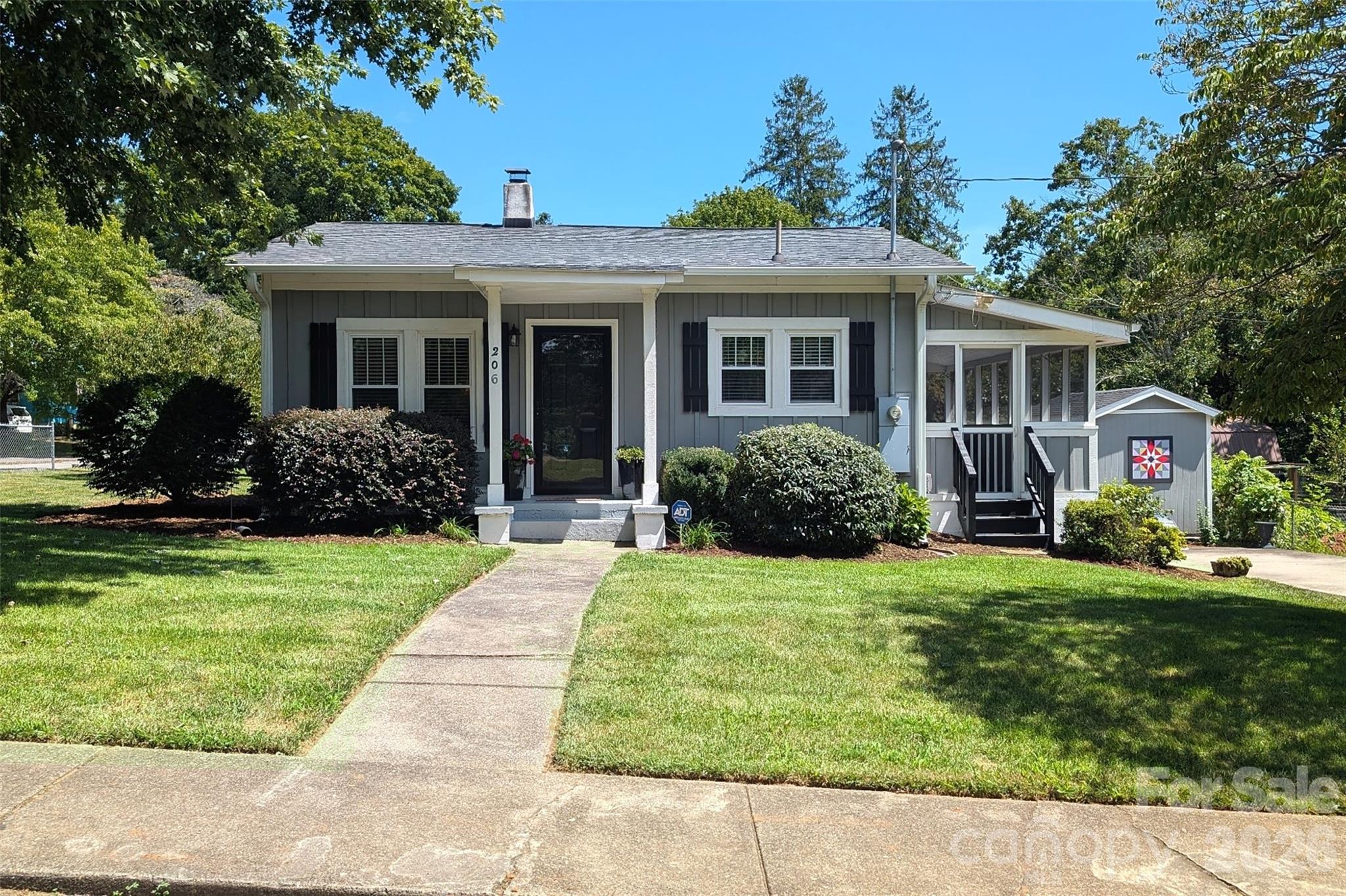 206 Kerlee Heights Road Property Photo 1