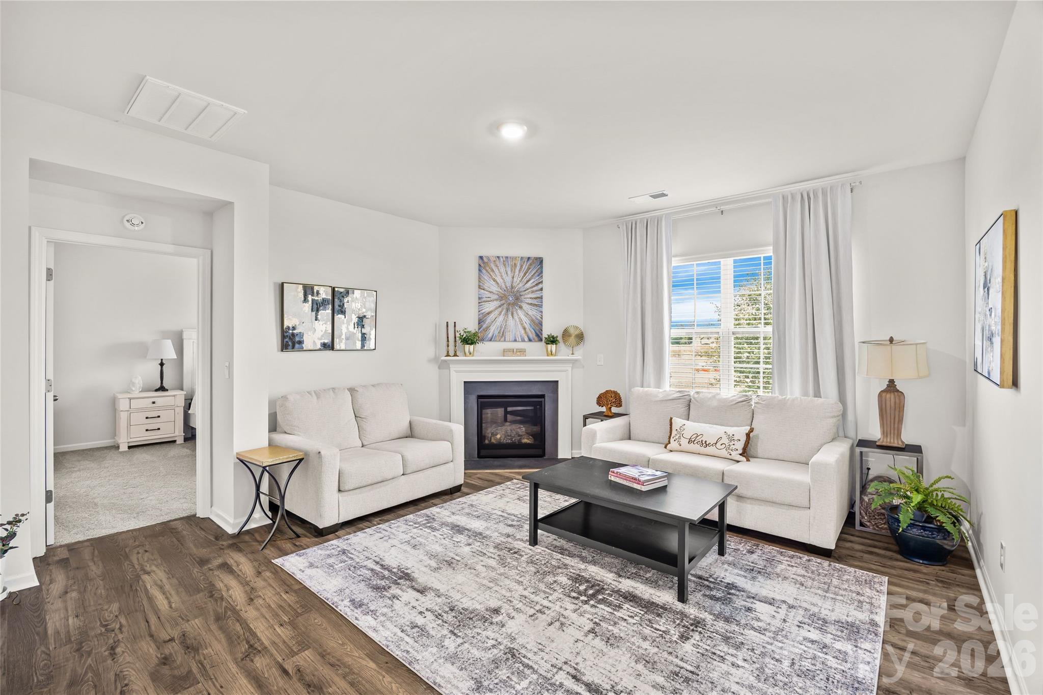 2128 Vanderlyn Street Property Photo 4