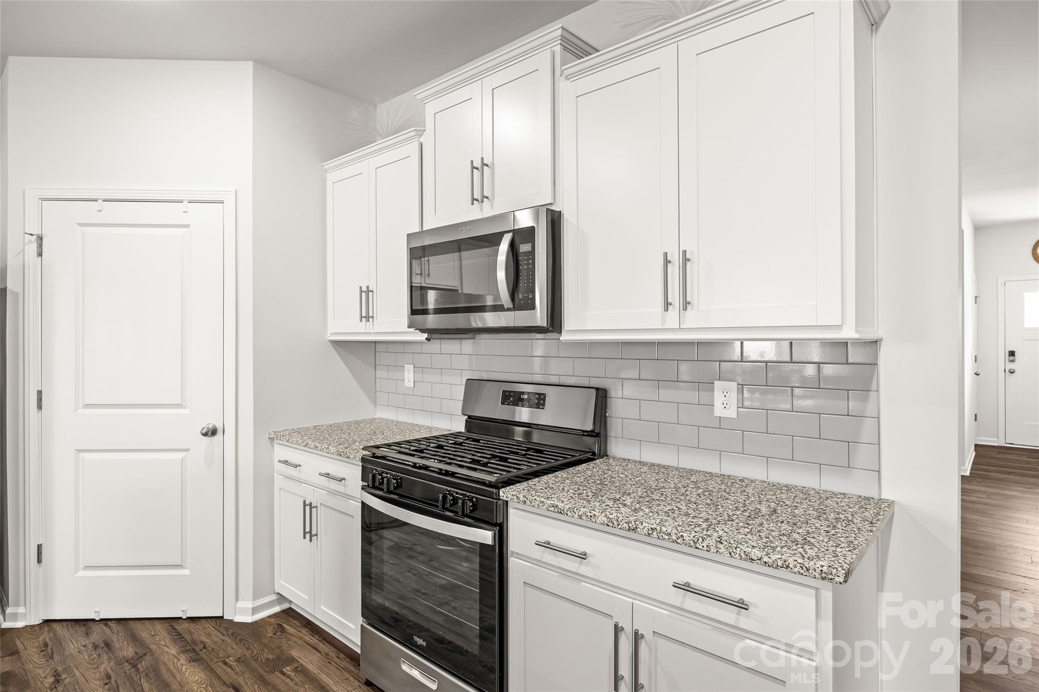2128 Vanderlyn Street Property Photo 6
