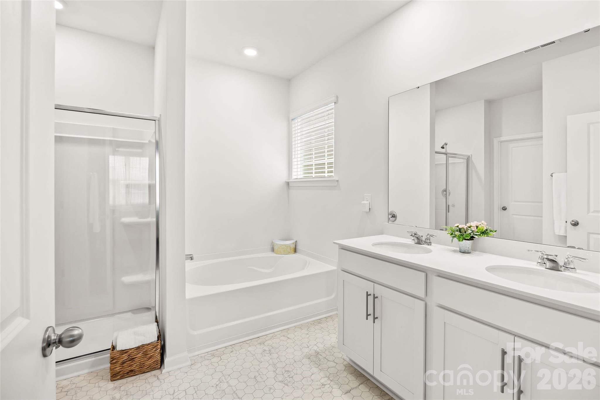 2128 Vanderlyn Street Property Photo 10
