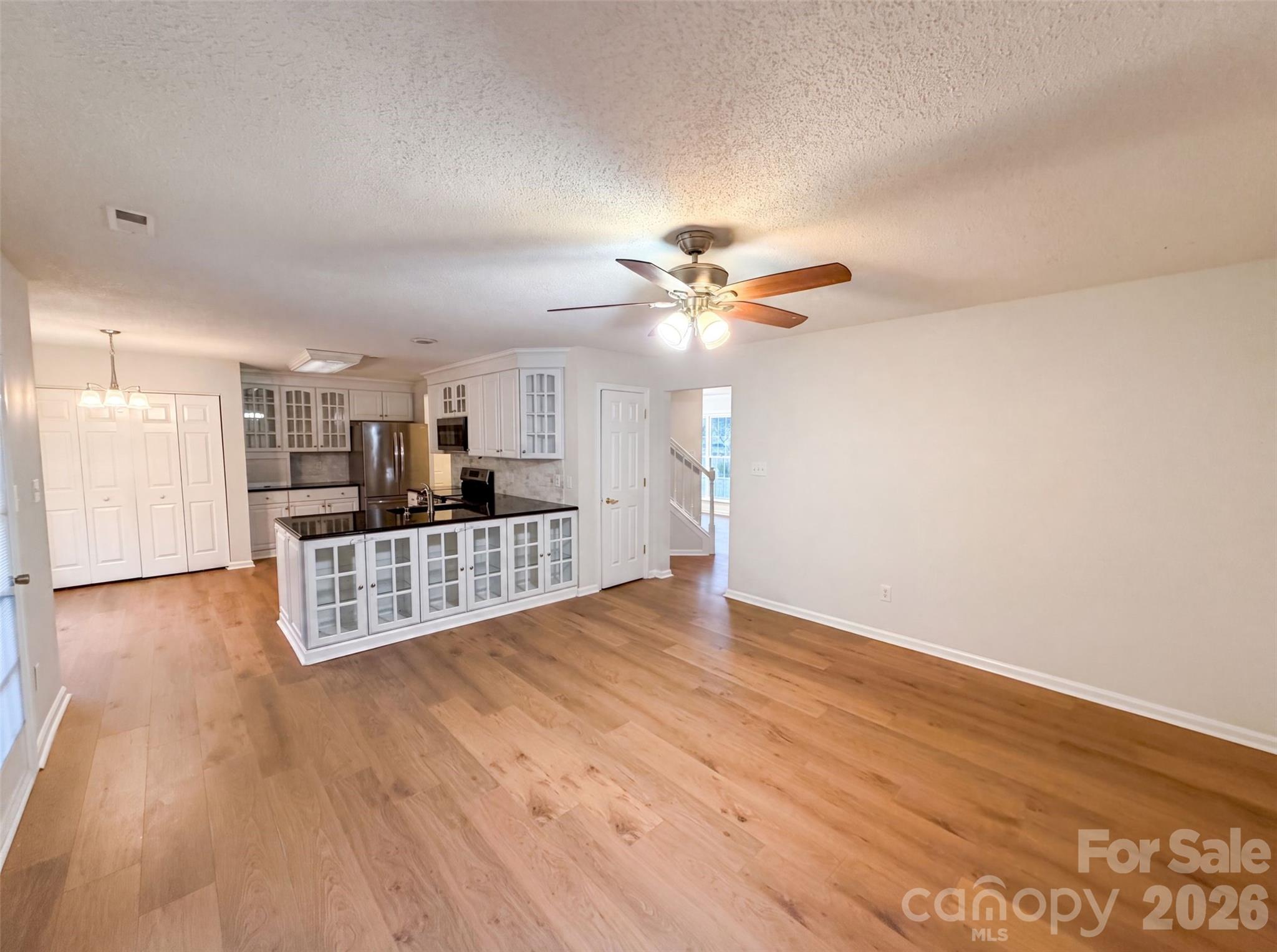 3737 Winterberry Court Property Photo 6