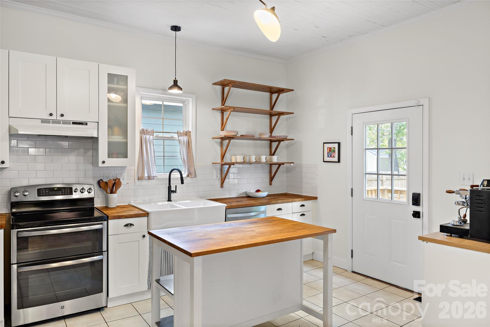 1905 Parson Street Property Photo 20