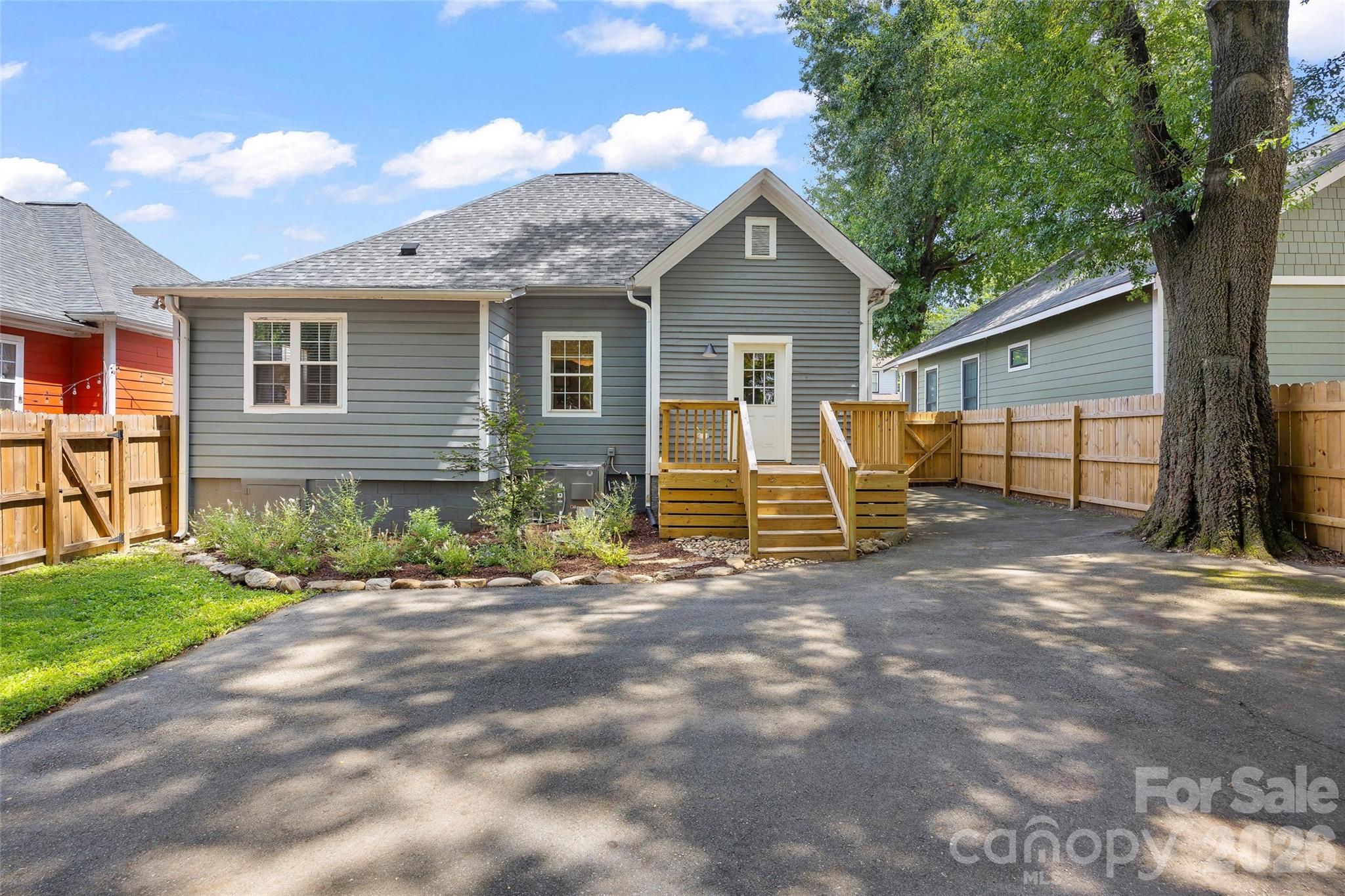 1905 Parson Street Property Photo 32