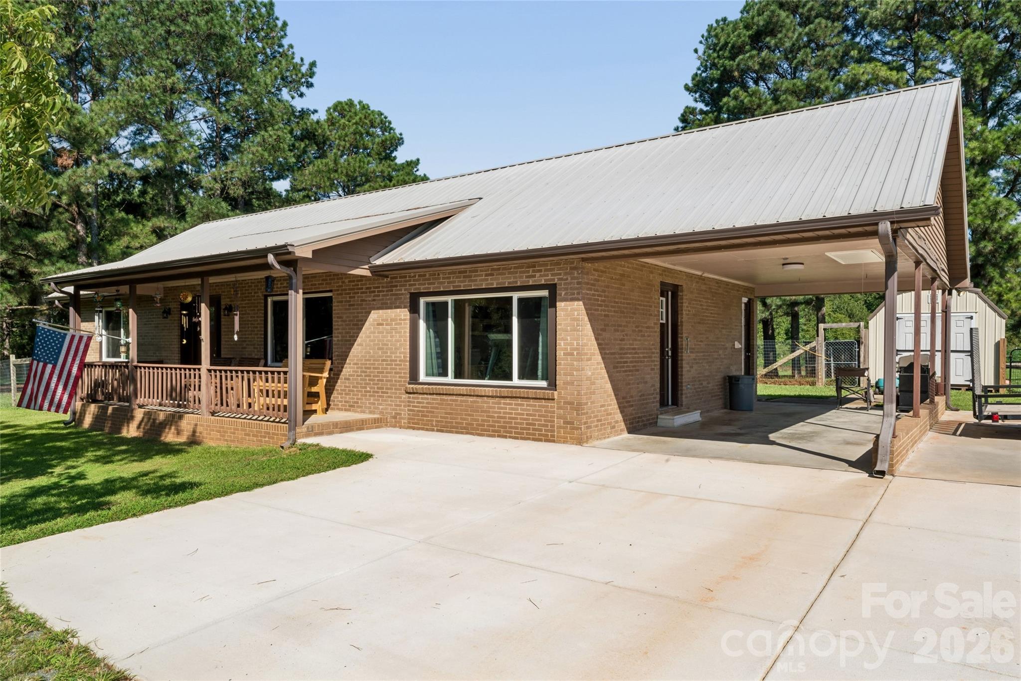 5507 State Line Road Property Photo 3