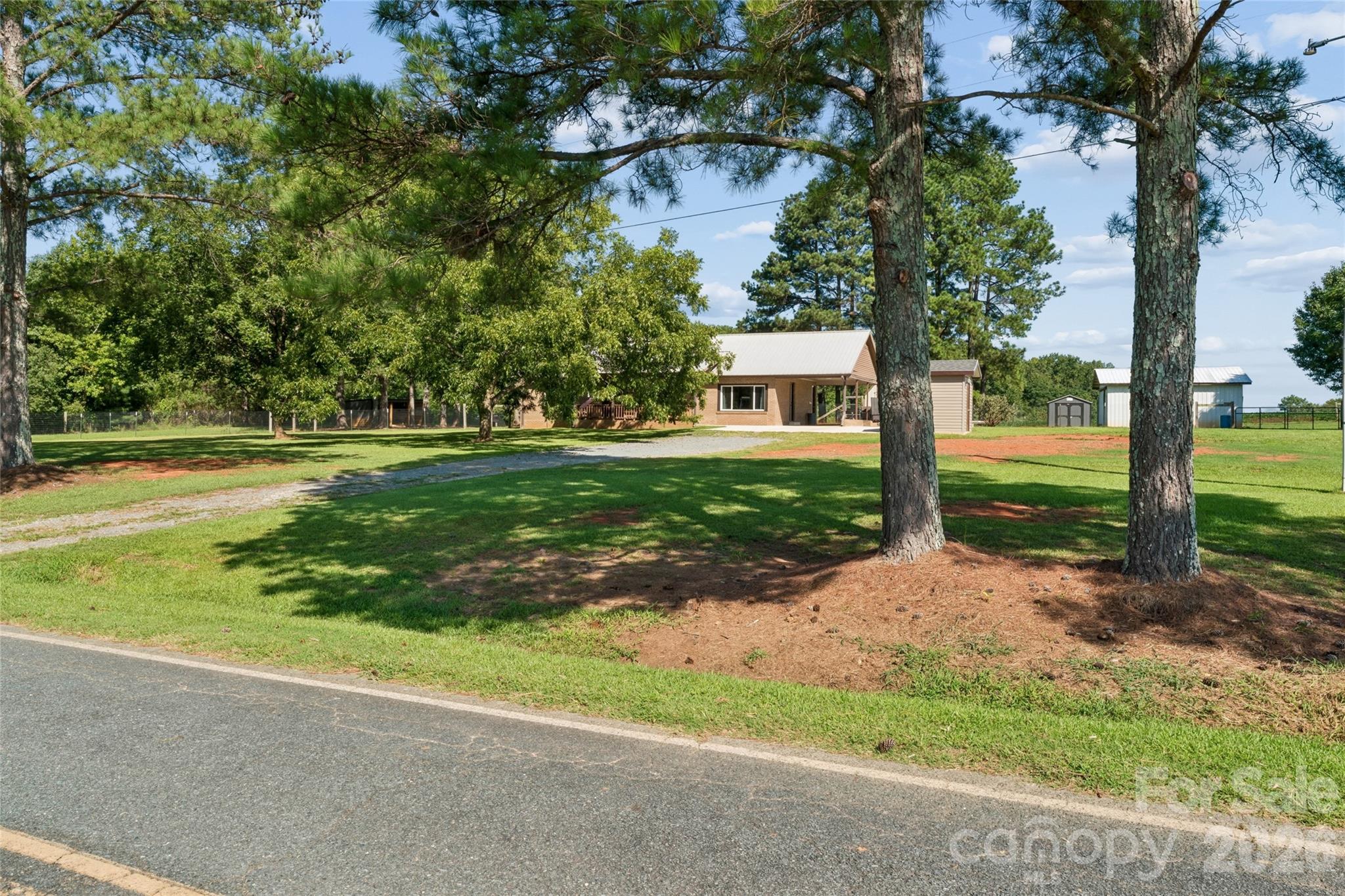 5507 State Line Road Property Photo 4