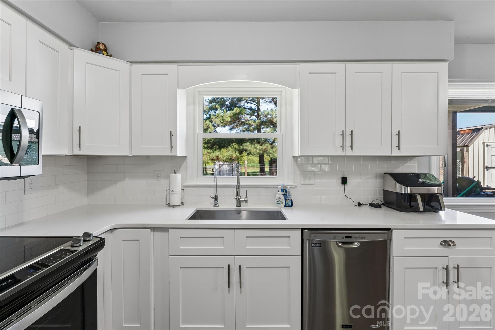 5507 State Line Road Property Photo 9